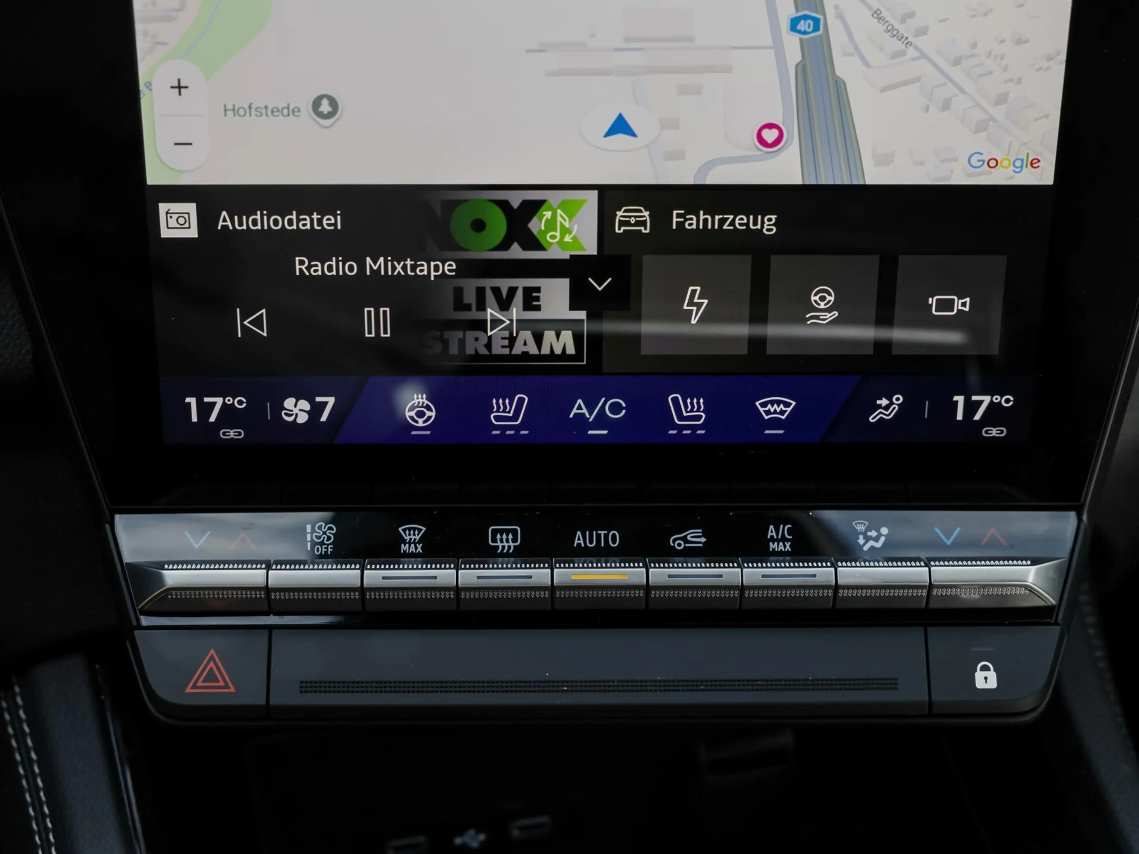 Renault Espace Iconic E-Tech BT — photo 14