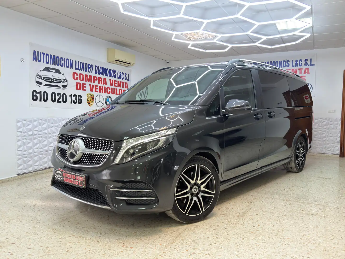 Mercedes-Benz V 300 300d Largo Avantgarde Negro - 2