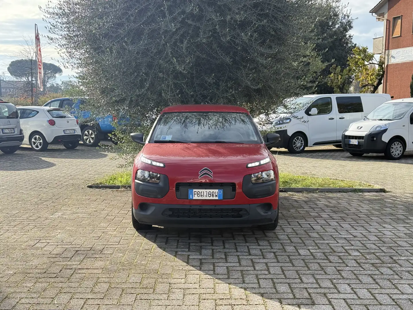 Citroen C4 1.2 puretech 75cv Rosso - 2