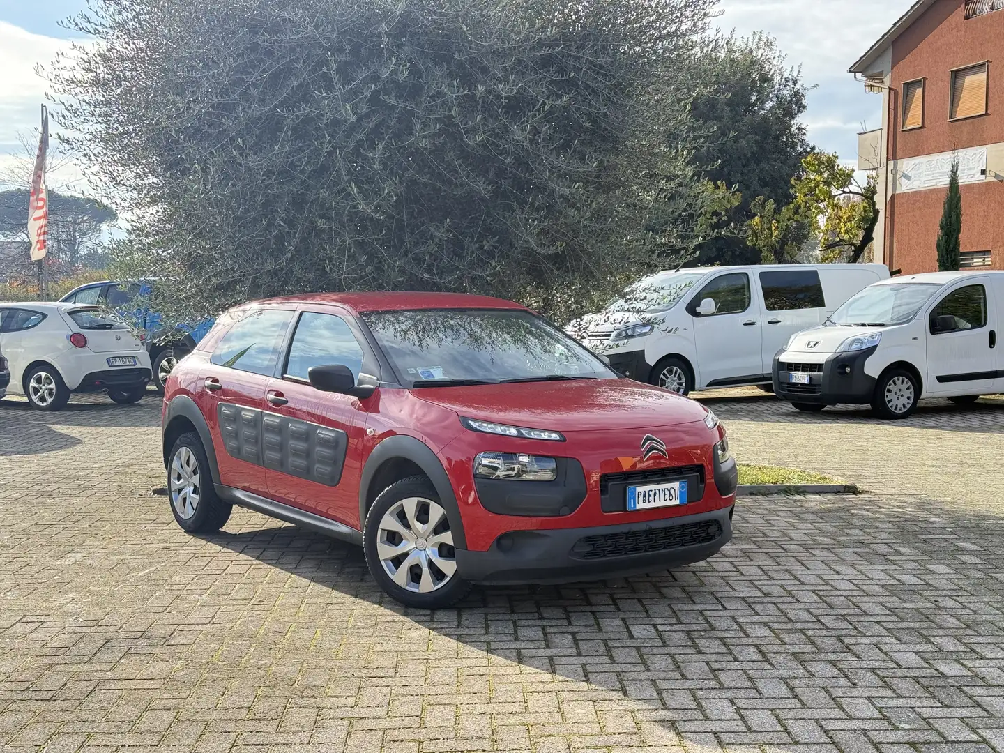 Citroen C4 1.2 puretech 75cv Rosso - 1