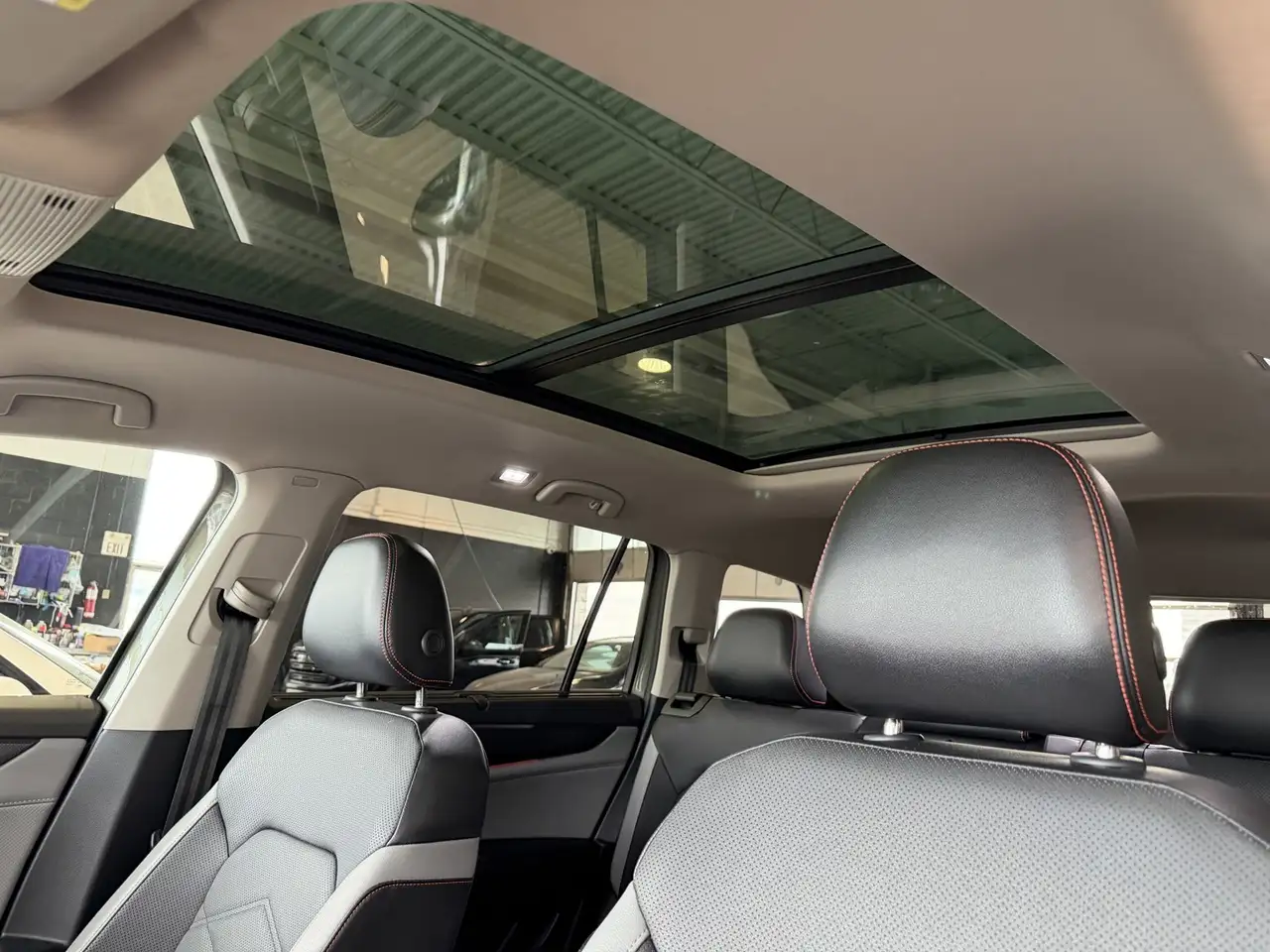 Volkswagen Atlas снимка Volkswagen Atlas