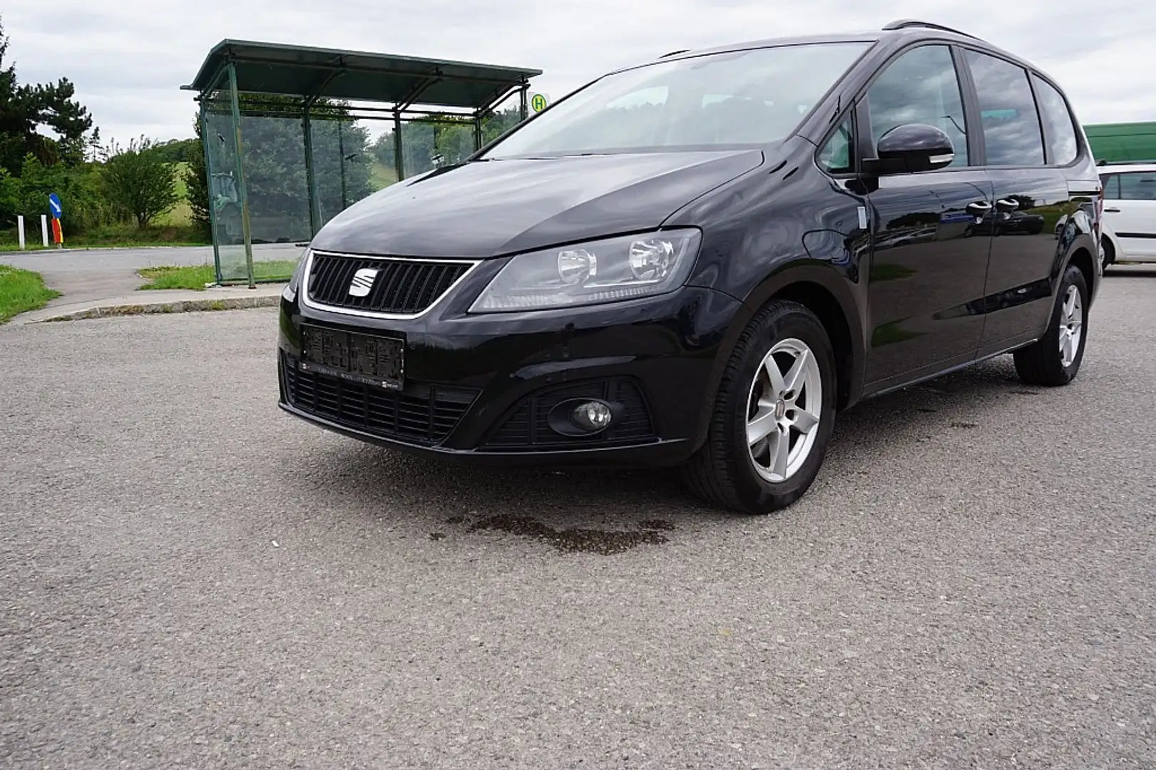 SEAT Alhambra Reference 2,0 TDI CR DPF Černá - 1