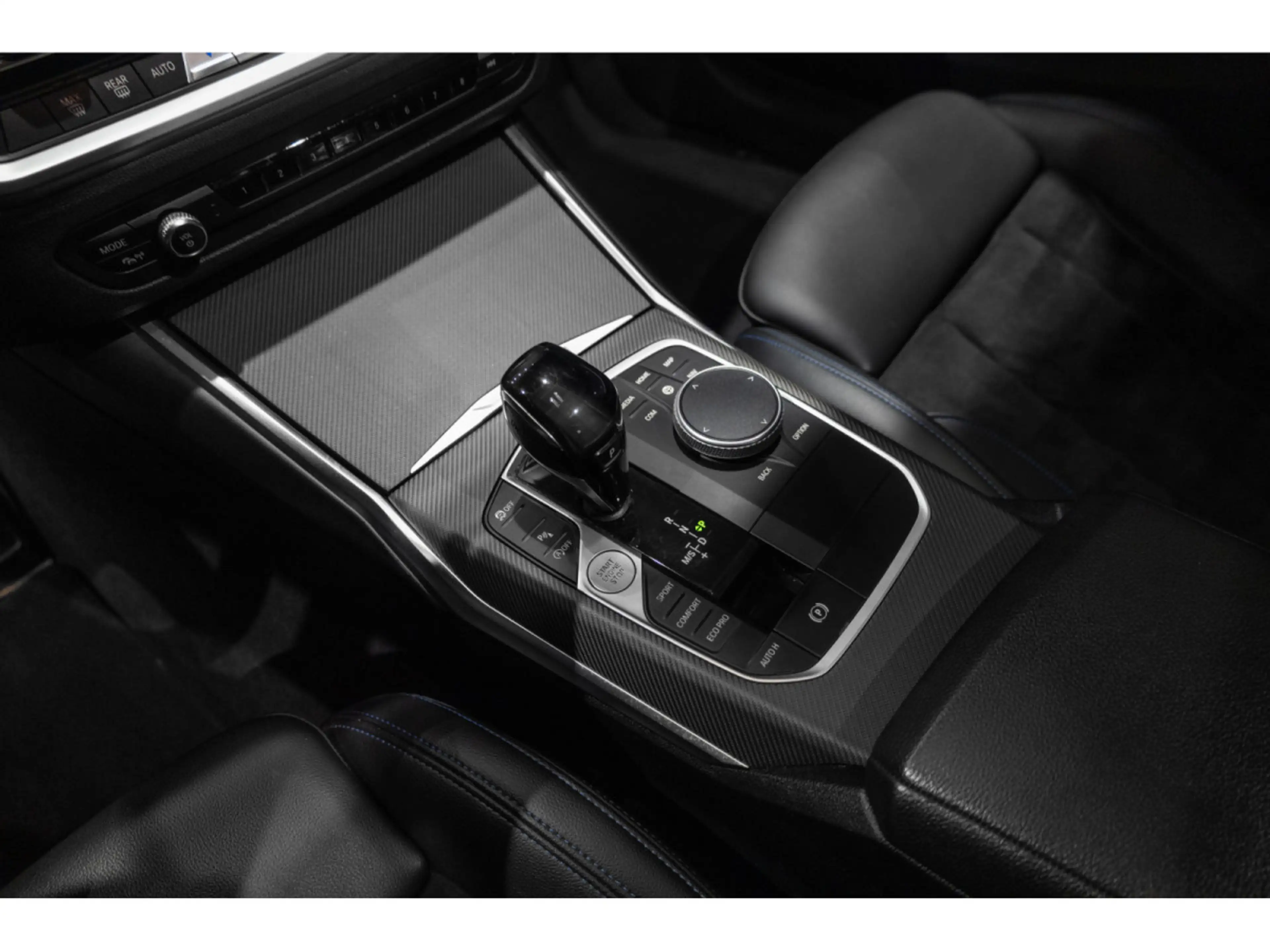 BMW 320 i BERLINE M-SPORT — photo 12