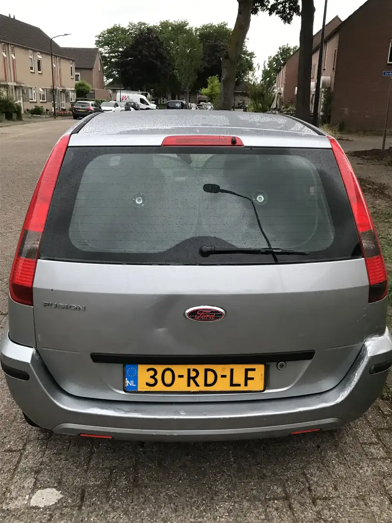 Ford Fusion 1.4-16V Style Grijs - 1