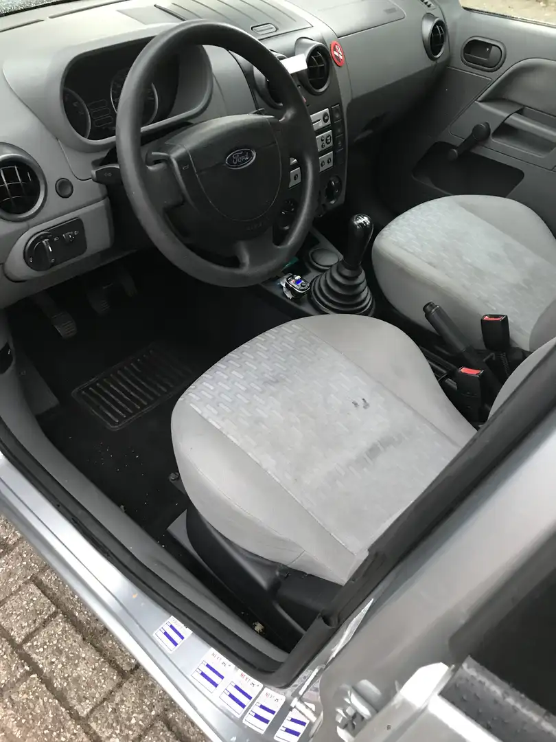 Ford Fusion 1.4-16V Style Gris - 1