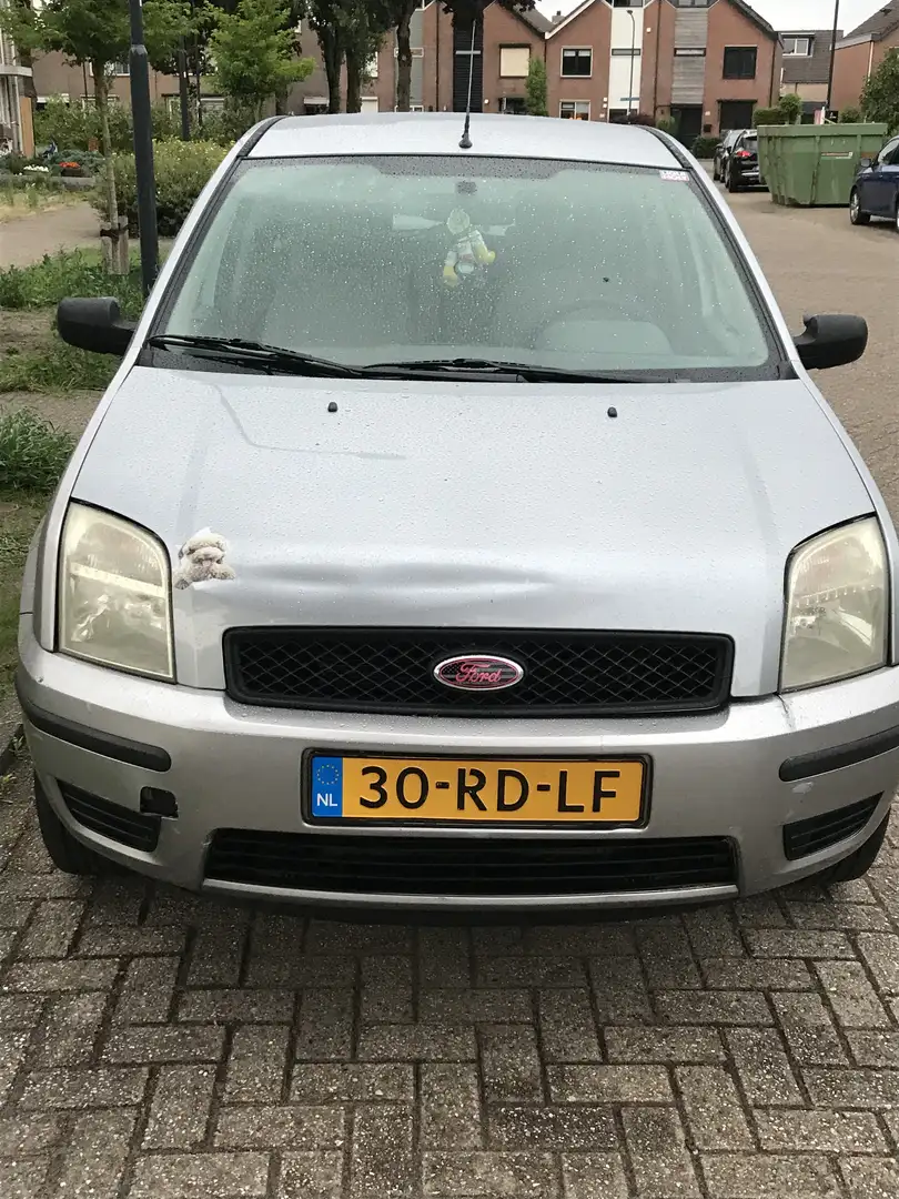Ford Fusion 1.4-16V Style Grijs - 2