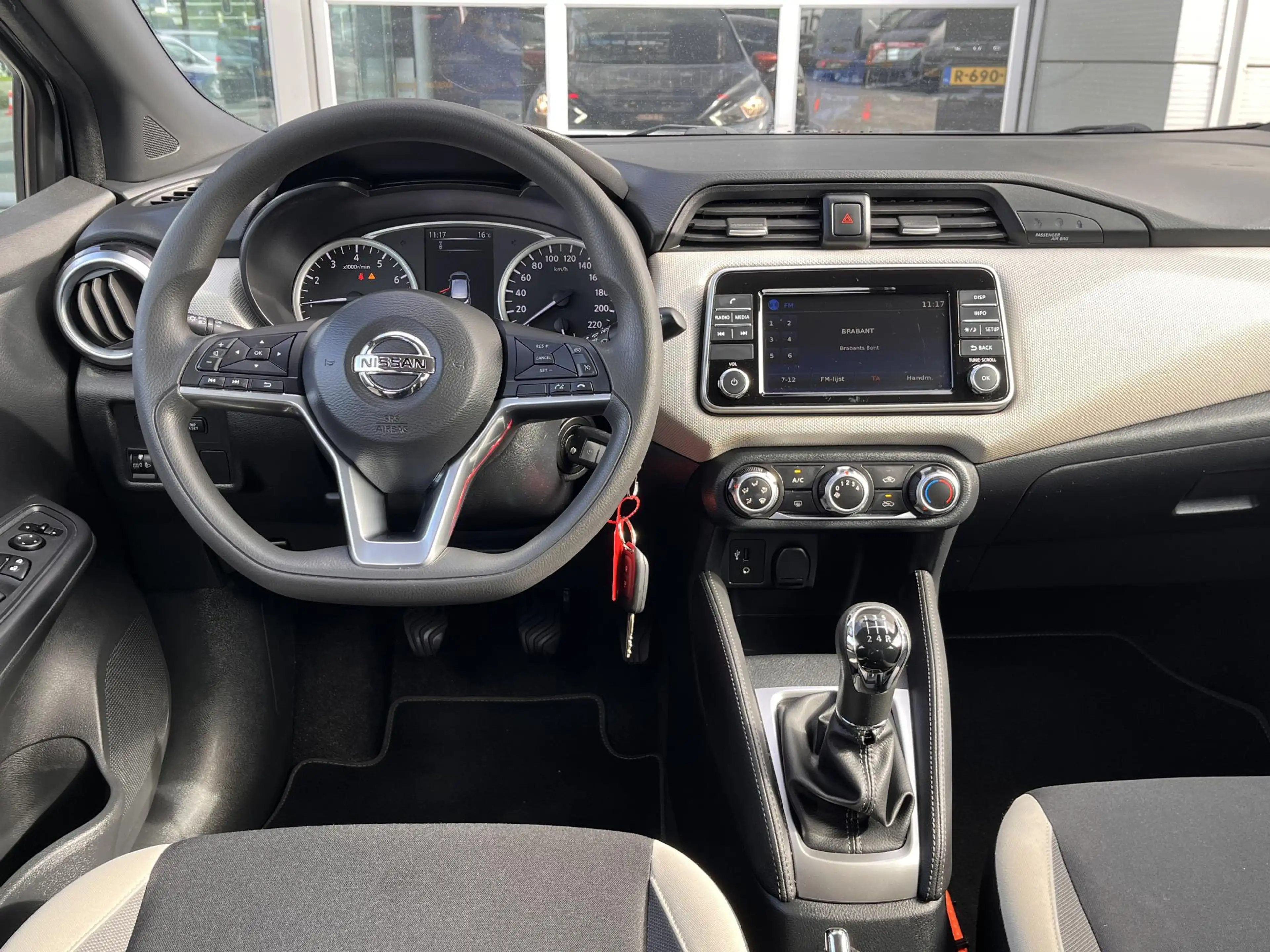 Nissan Micra 1.0L Acenta Carplay | Airconditioning | Eerste eig — photo 14