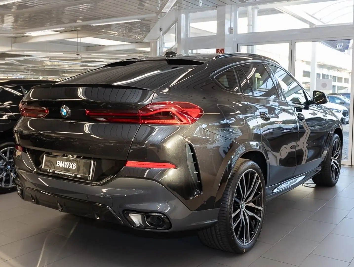 BMW X6 xDrive40d MSport PANO HuD AHK H/K DA Prof PA Prof Schwarz - 2