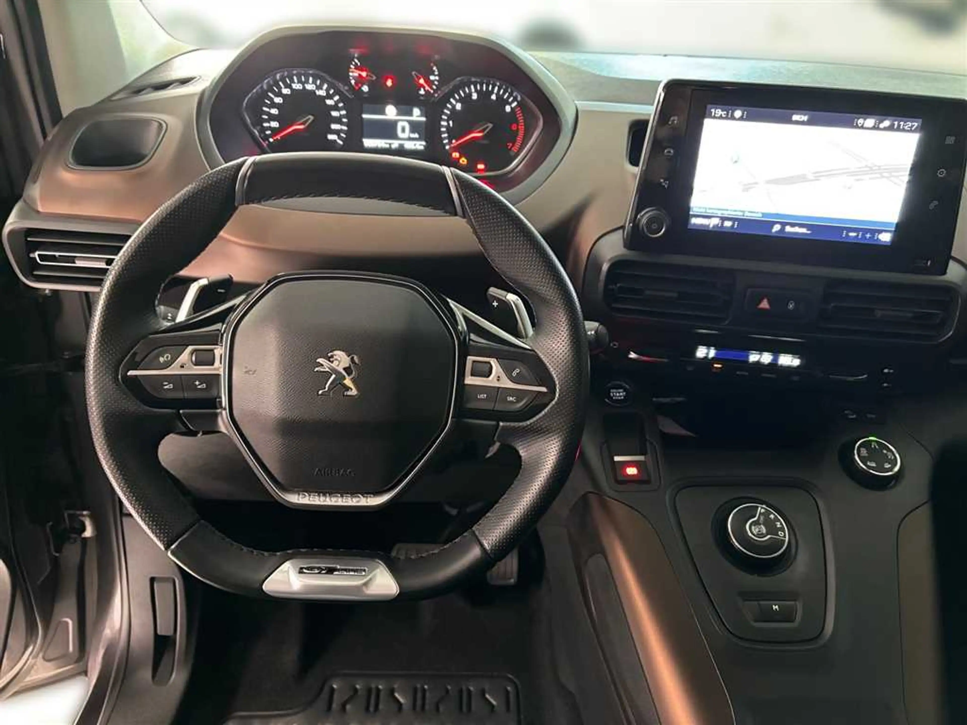 Peugeot Rifter 1.5 HDI Automatik Kamera Sitzheizung Navi AHK — photo 22