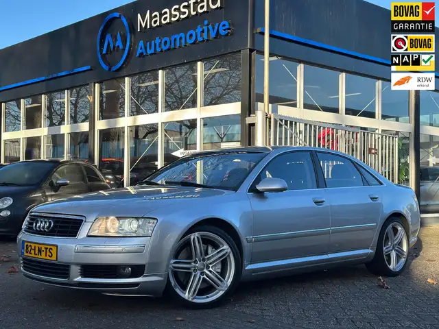 Audi A8 4.2 quattro Exclusive Luchtvering Youngtimer in ne