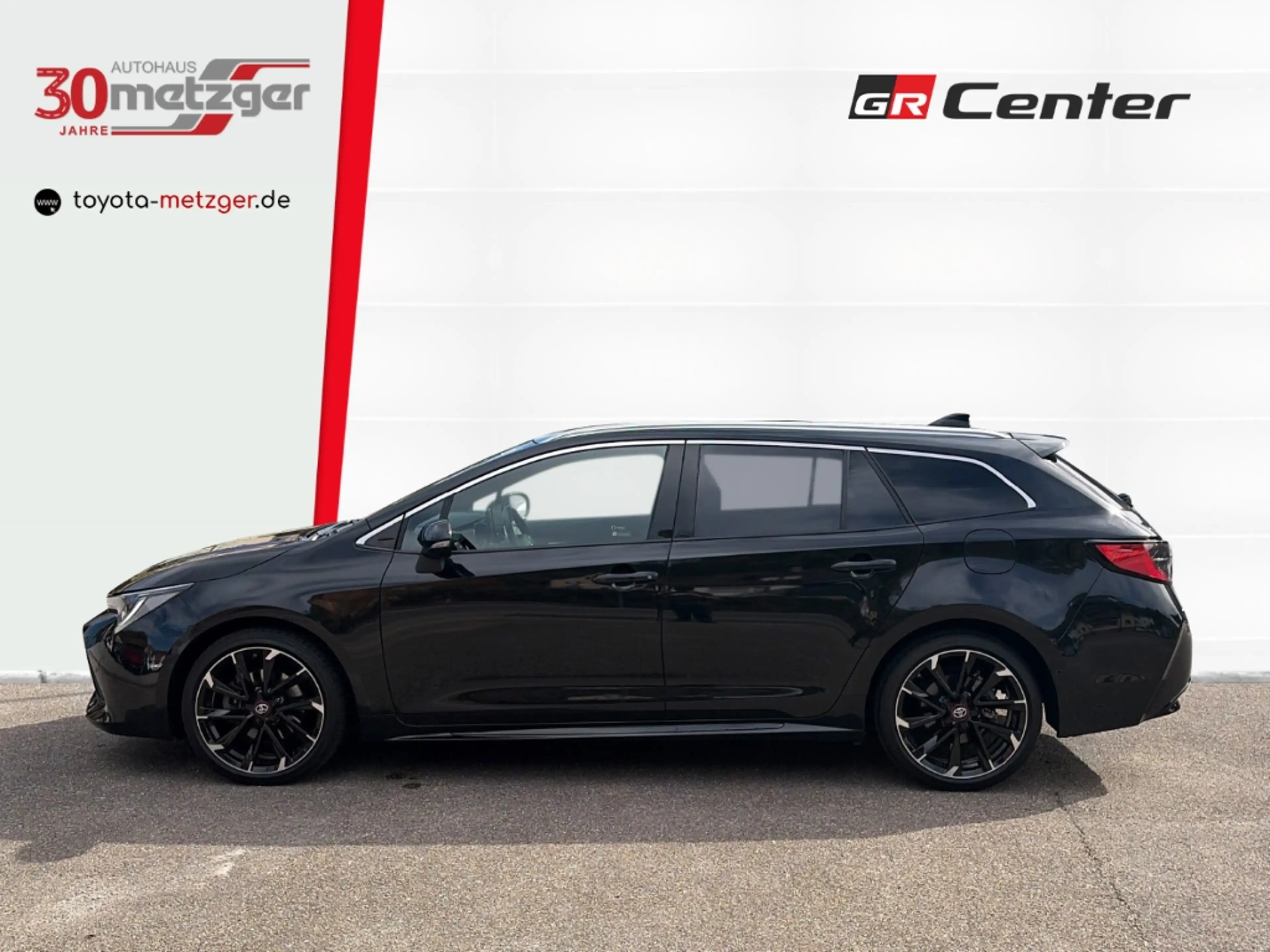 Toyota Corolla 2.0 Hybrid GR Sport Touring Sports Black Edition + — photo 5