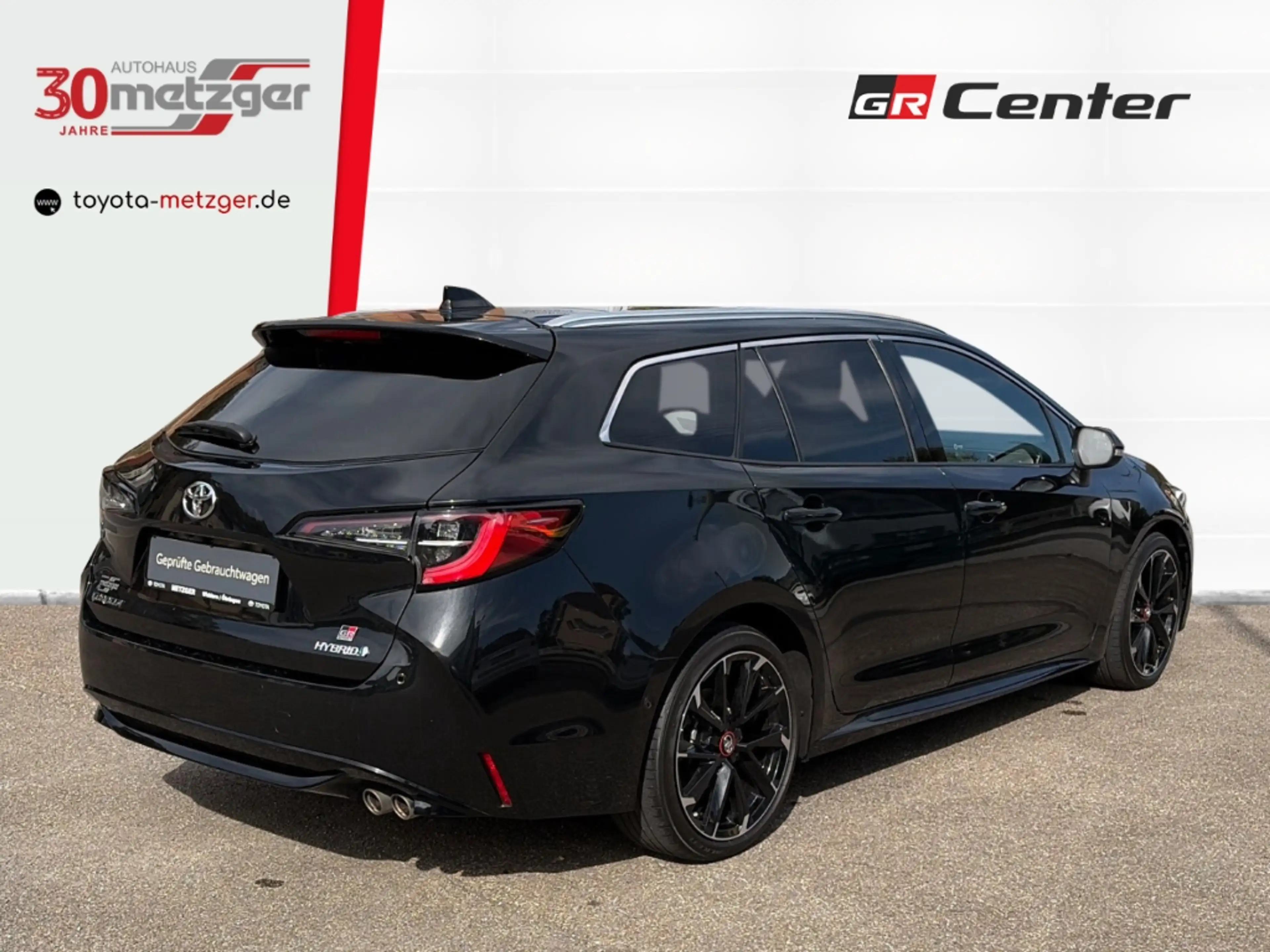 Toyota Corolla 2.0 Hybrid GR Sport Touring Sports Black Edition + — photo 3