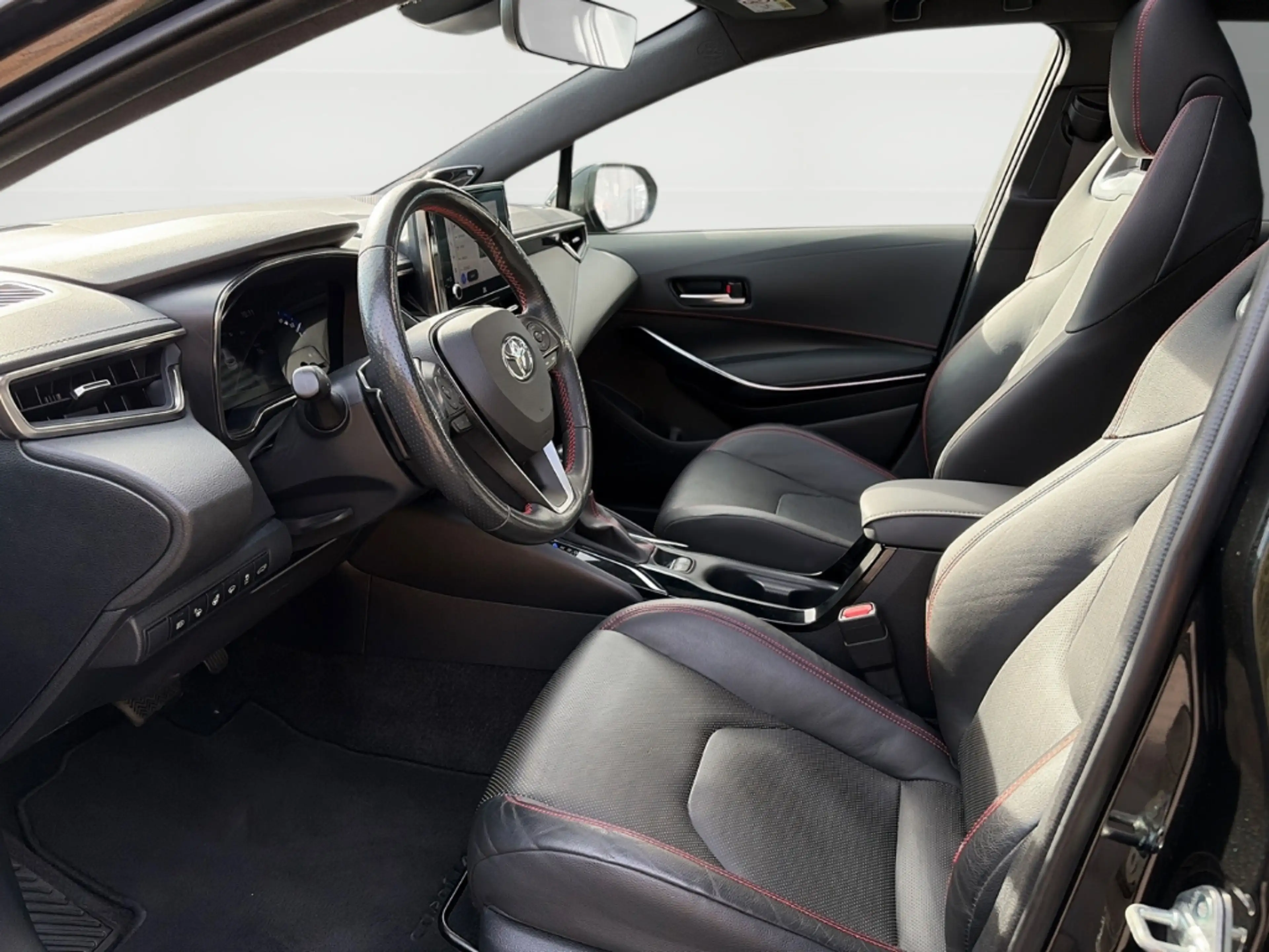 Toyota Corolla 2.0 Hybrid GR Sport Touring Sports Black Edition + — photo 8