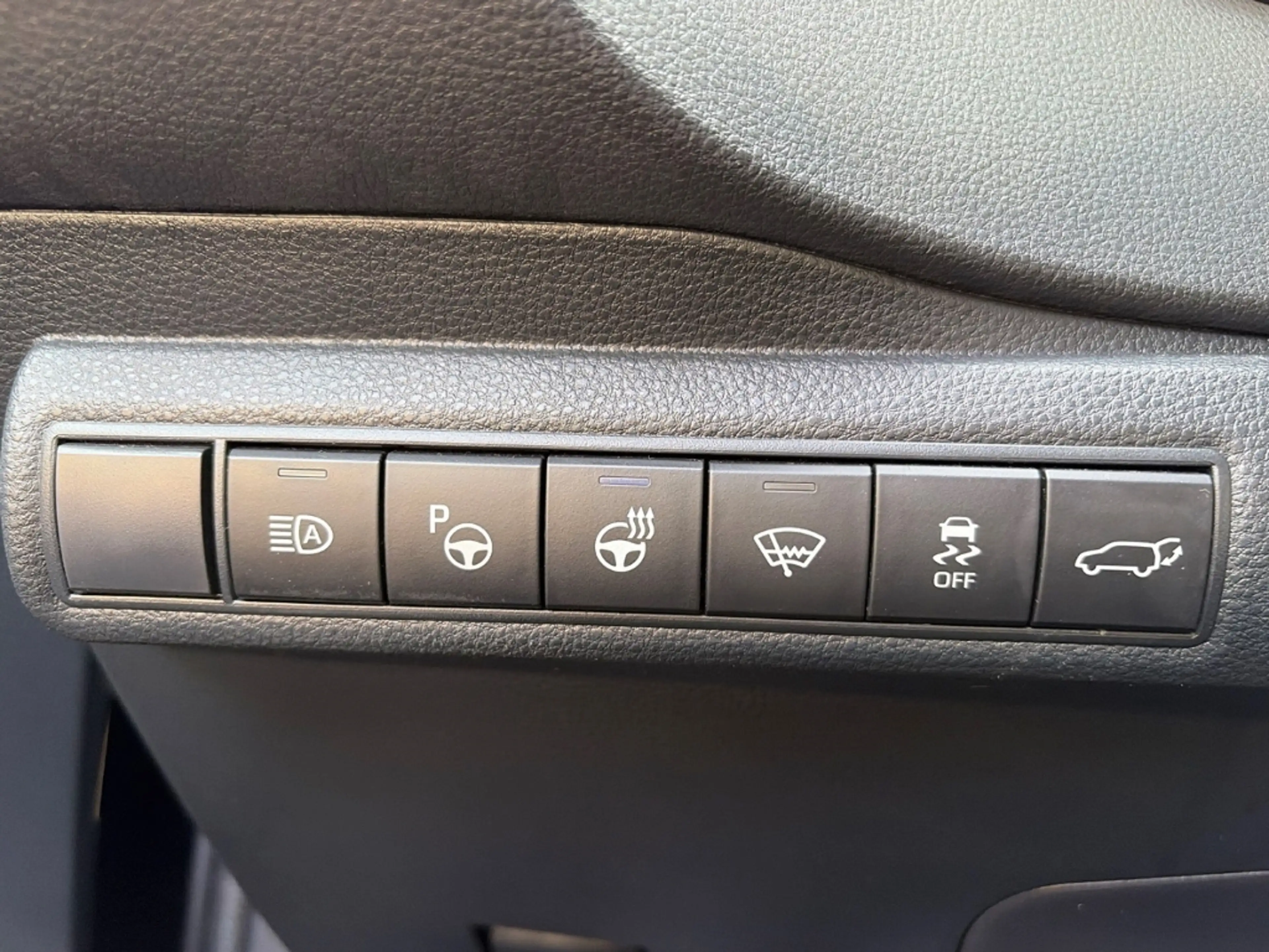 Toyota Corolla 2.0 Hybrid GR Sport Touring Sports Black Edition + — photo 14