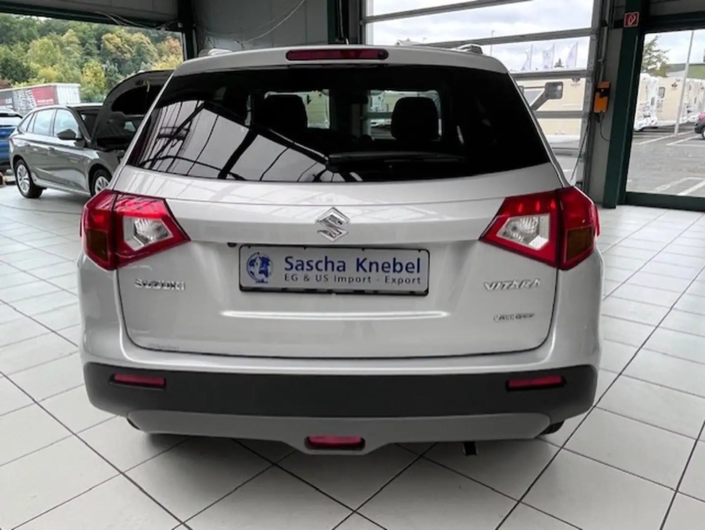 Suzuki Vitara Comfort 1.6 4x4 SHZ/8-Fachbereif./1Hand/Navi/Schec Grigio - 2