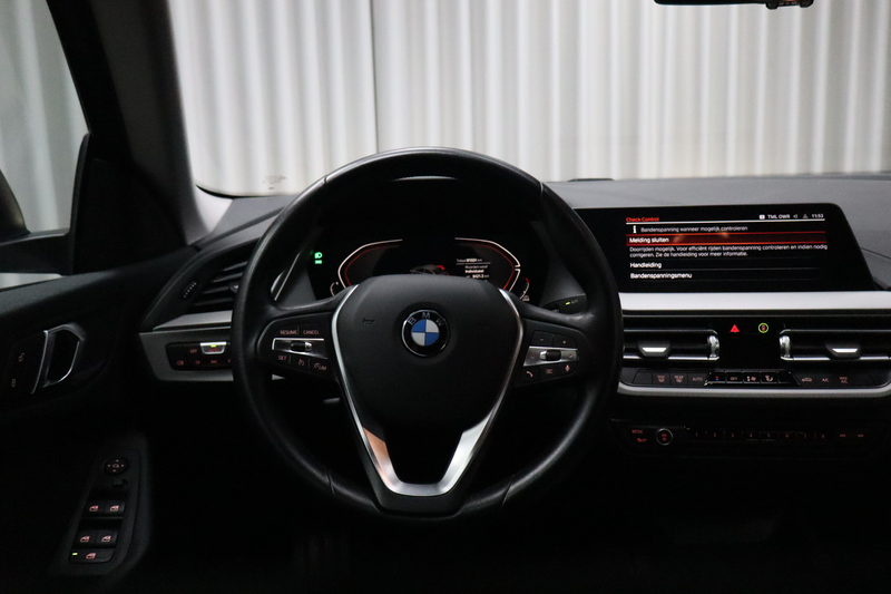 BMW 218 218iA Gran Coupé — photo 10