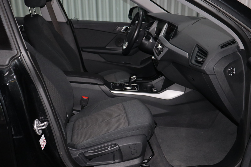 BMW 218 218iA Gran Coupé — photo 15