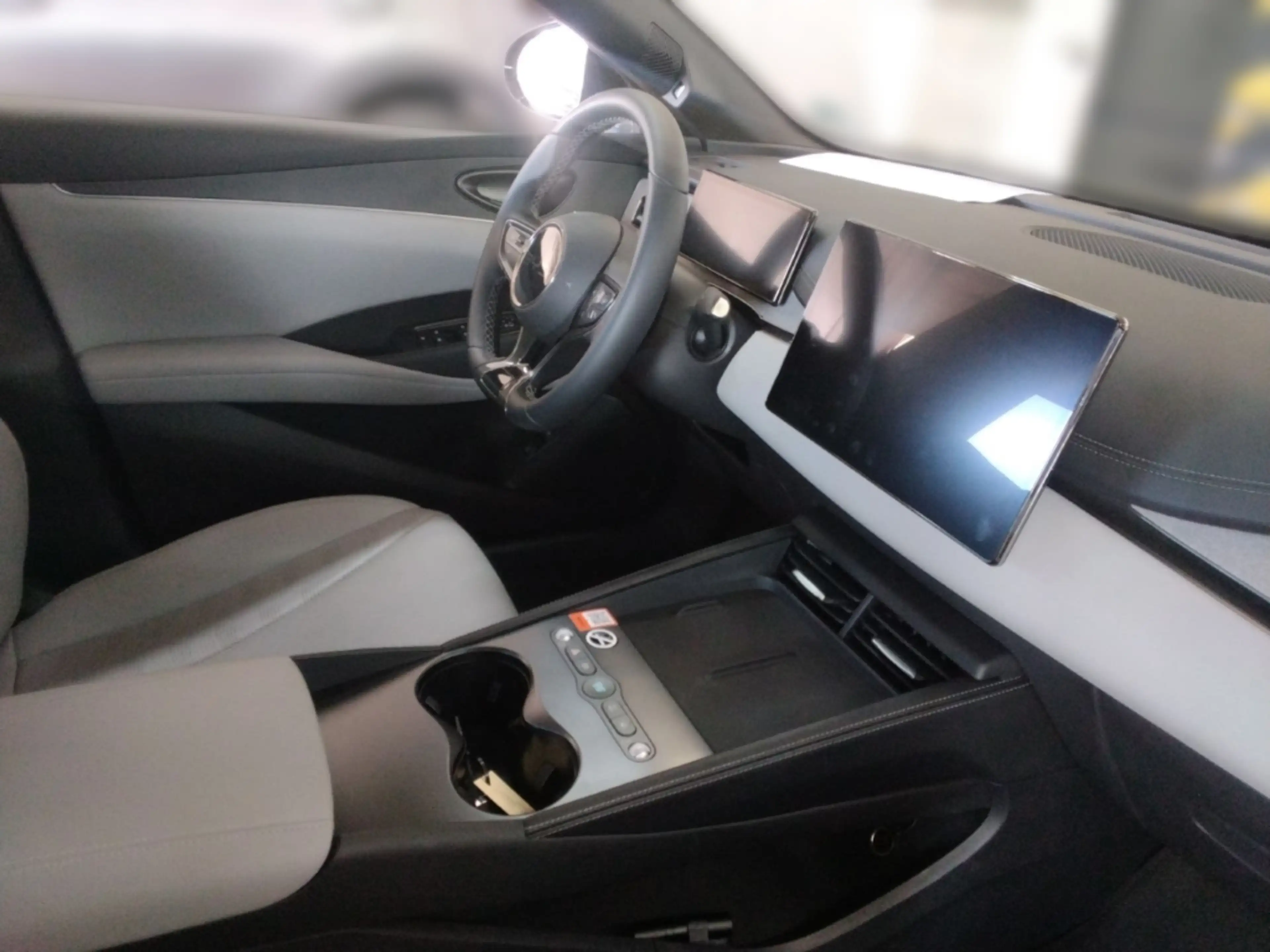 BYD Seal PHEV 1.5 160KW NAVI,KLIMA,SITZHZG,CARPLAY — photo 8