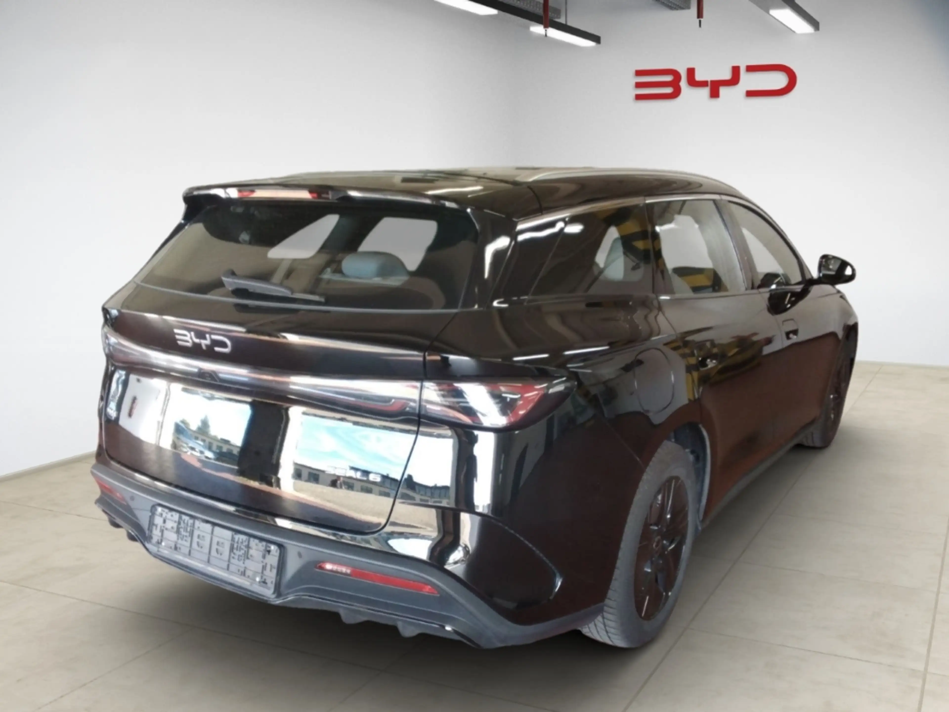 BYD Seal PHEV 1.5 160KW NAVI,KLIMA,SITZHZG,CARPLAY — photo 2