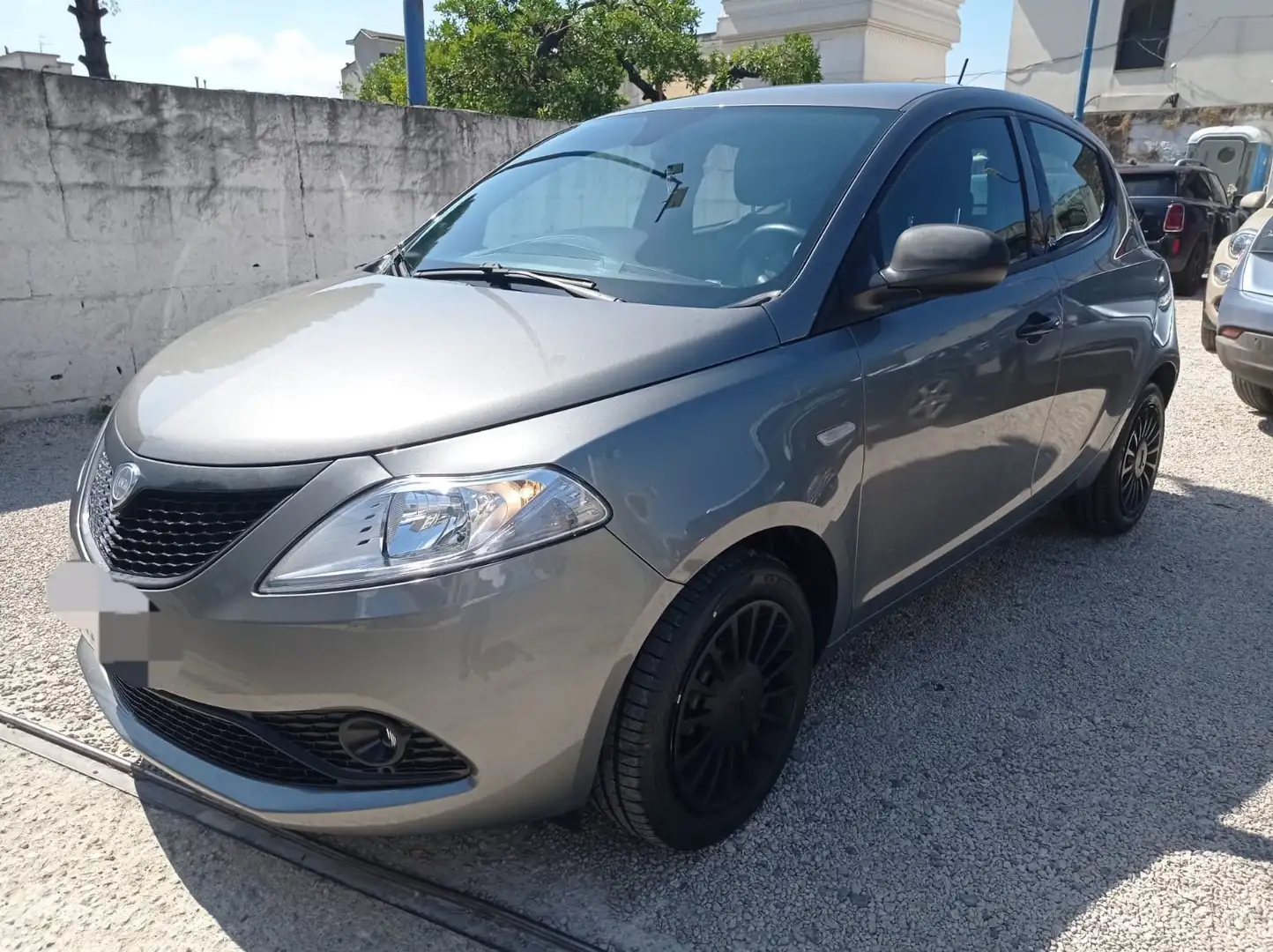 Lancia Ypsilon Ypsilon III 2015 1.2 Elefantino Blu s Grijs - 2