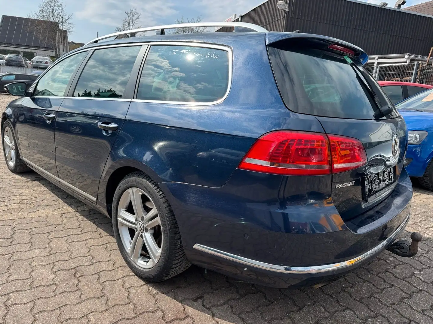 Volkswagen Passat Variant Passat 2,0TDI R-Line,Automatik,Klima,Leder,Navi Black - 2