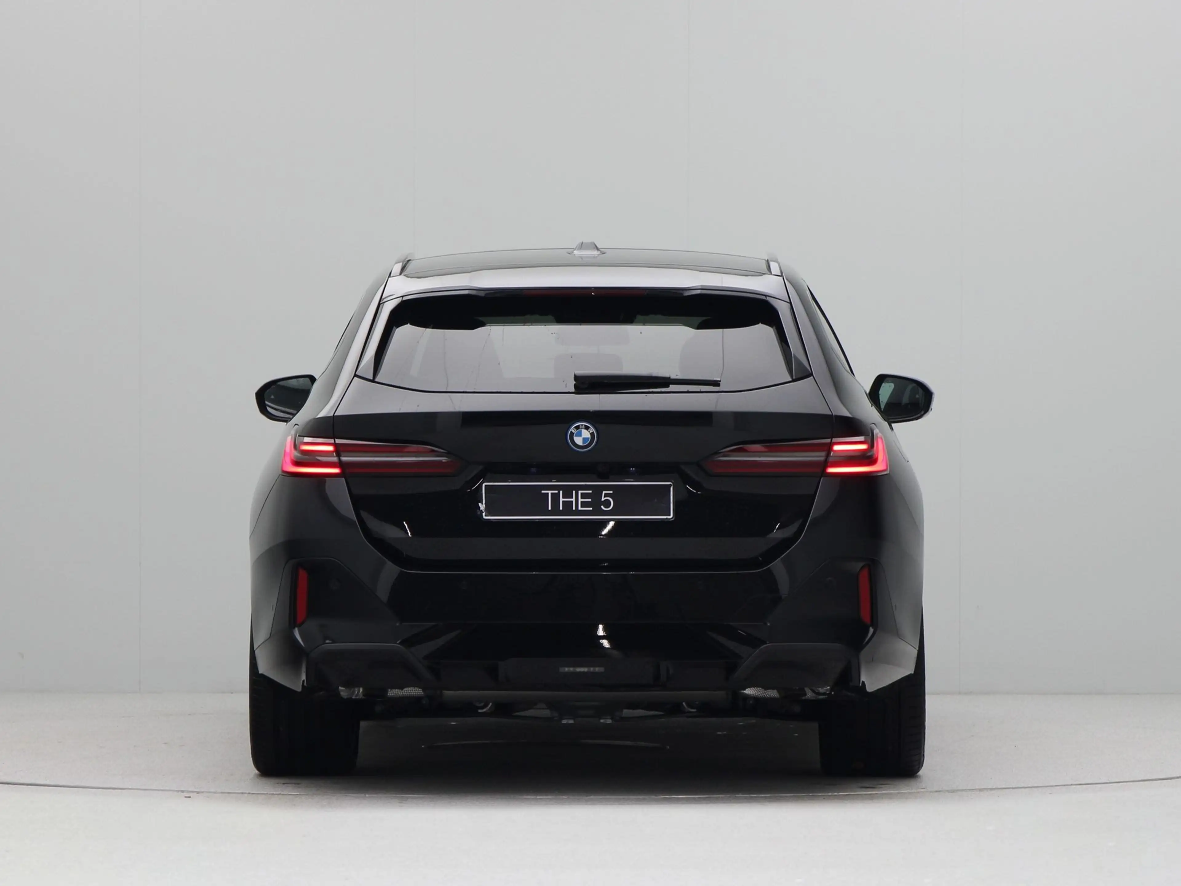 BMW 550 5 Serie 550e Touring xDrive — photo 10