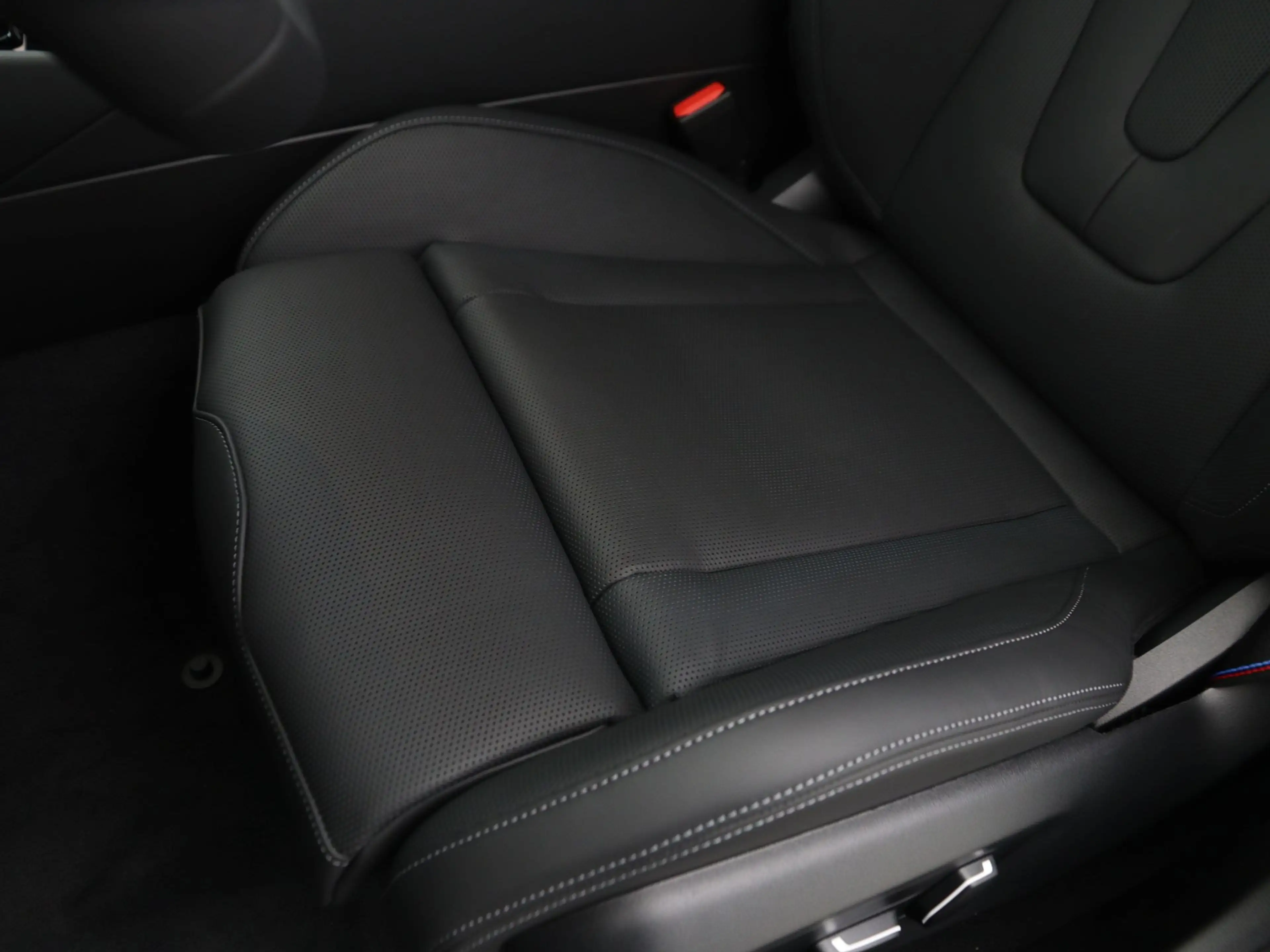 BMW 550 5 Serie 550e Touring xDrive — photo 15