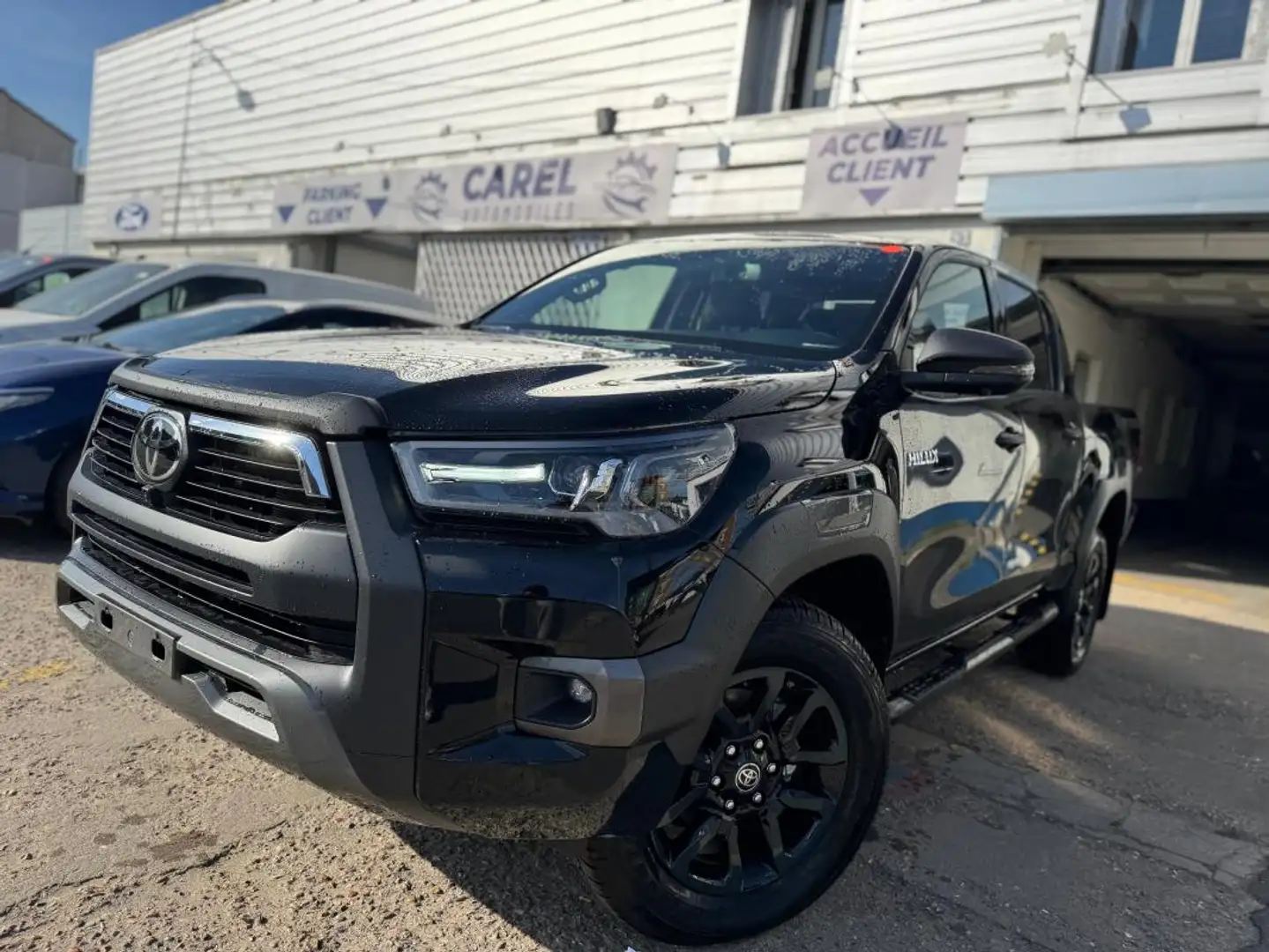 Toyota Hilux IV 4WD 2.8 D-4D 204 DOUBLE CABINE INVINCIBLE Noir - 2