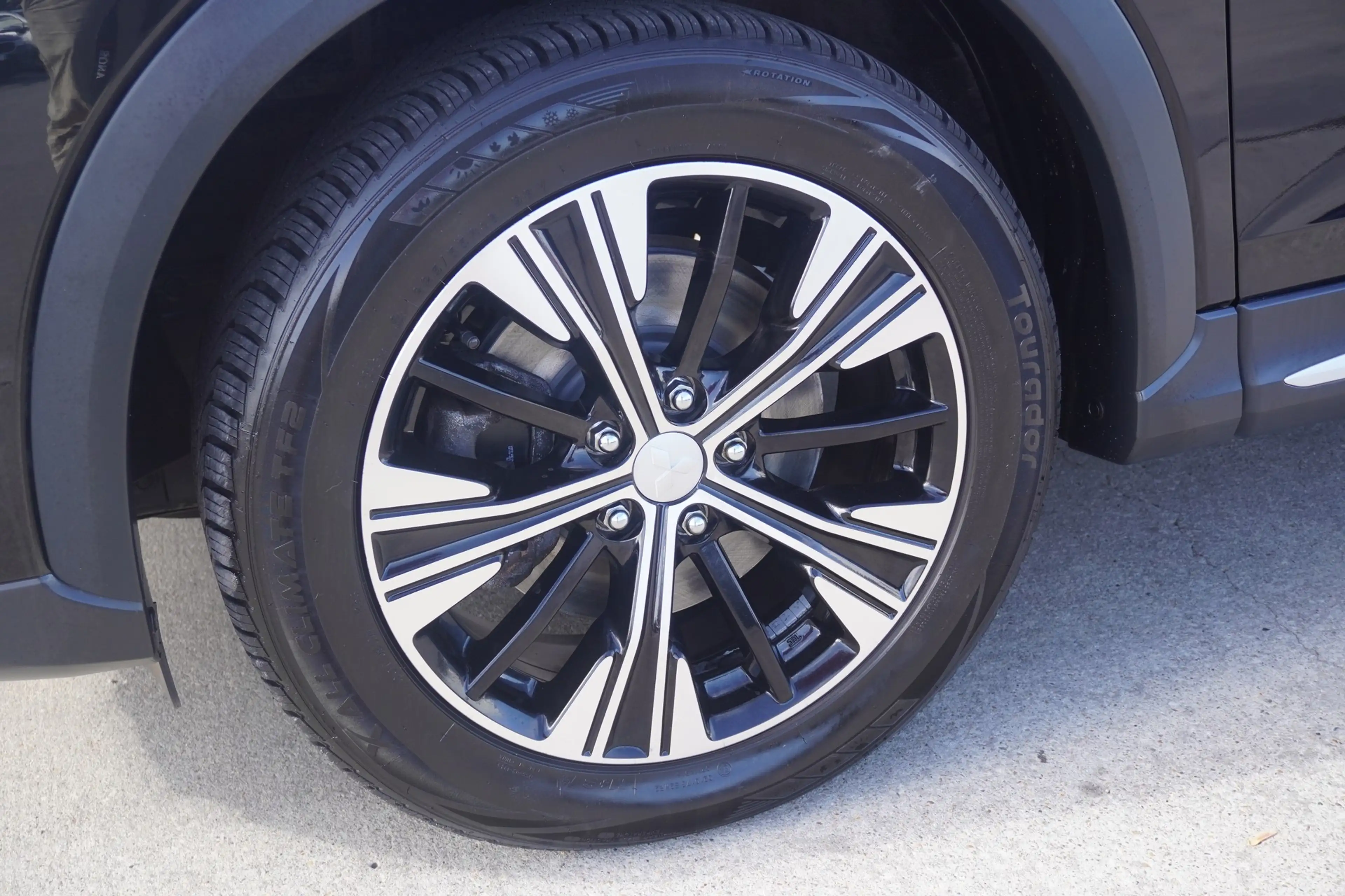 Mitsubishi Eclipse Cross 1.5 T-MIVEC Active 2WD LED Head-Up — photo 8