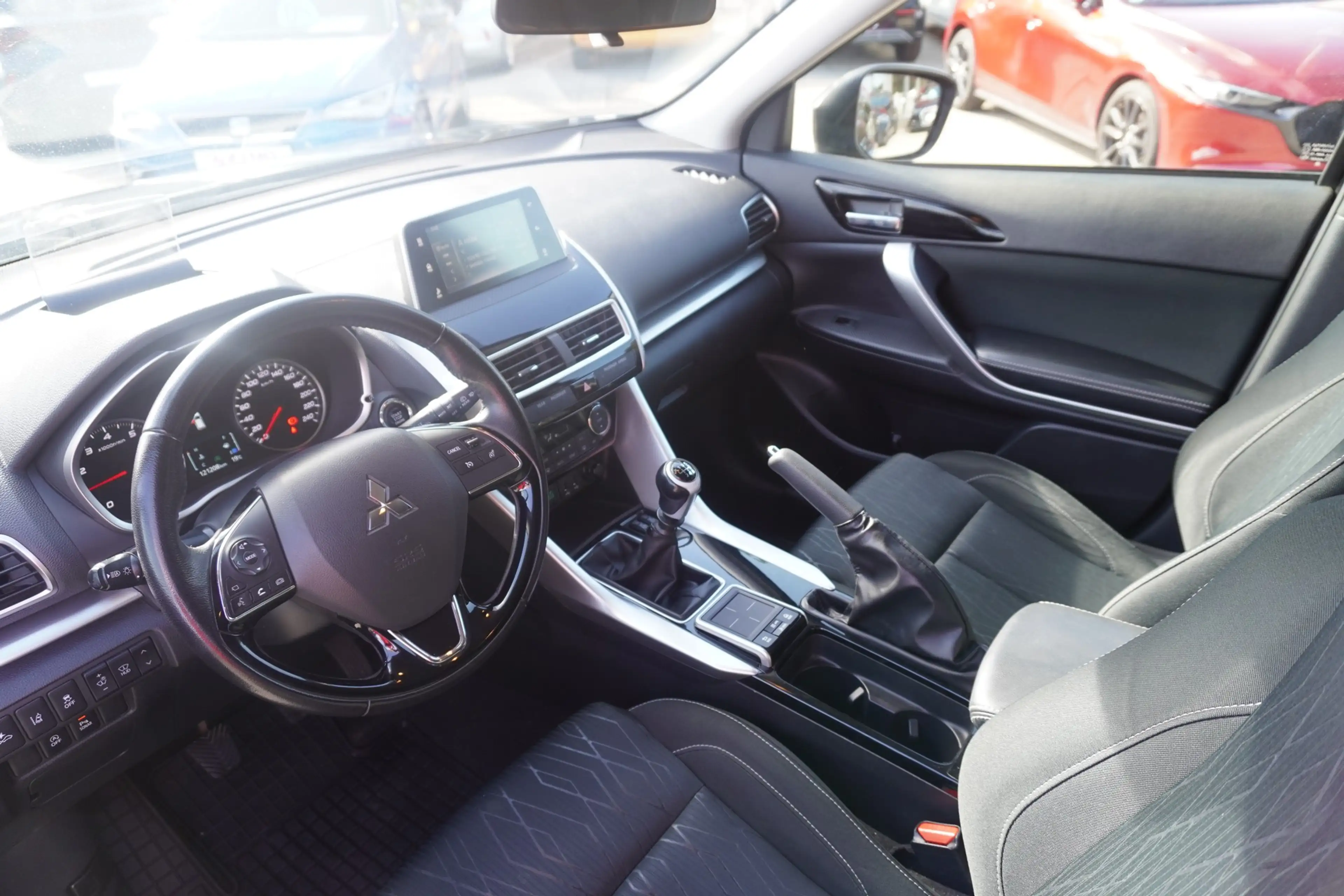 Mitsubishi Eclipse Cross 1.5 T-MIVEC Active 2WD LED Head-Up — photo 9