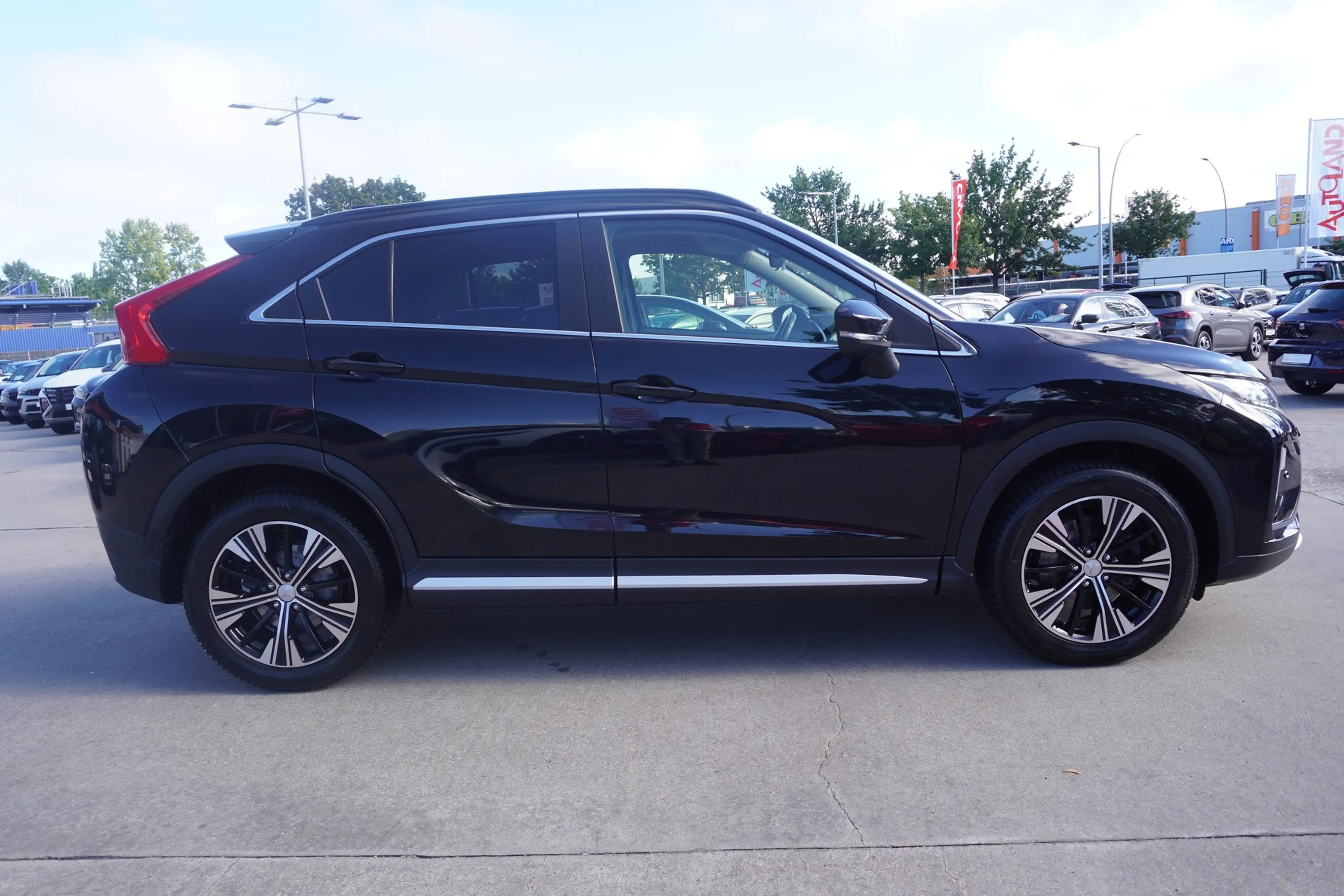 Mitsubishi Eclipse Cross 1.5 T-MIVEC Active 2WD LED Head-Up — photo 5