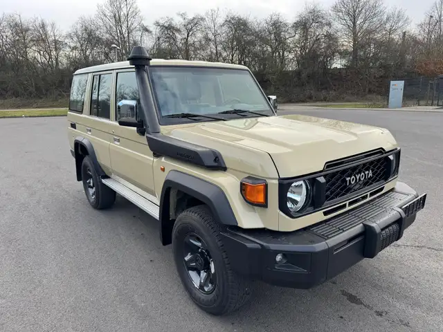Toyota Land Cruiser GRJ 76 LX-G 4,0i V6 Euro-6e SOFORT Ansicht 2
