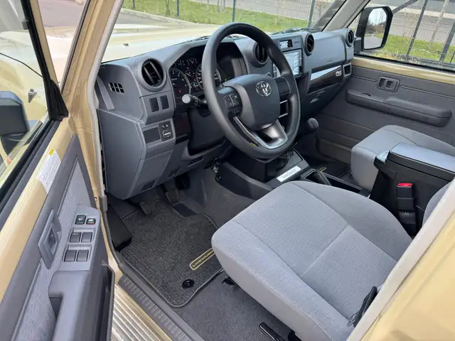 Toyota Land Cruiser GRJ 76 LX-G 4,0i V6 Euro-6e SOFORT Ansicht 9