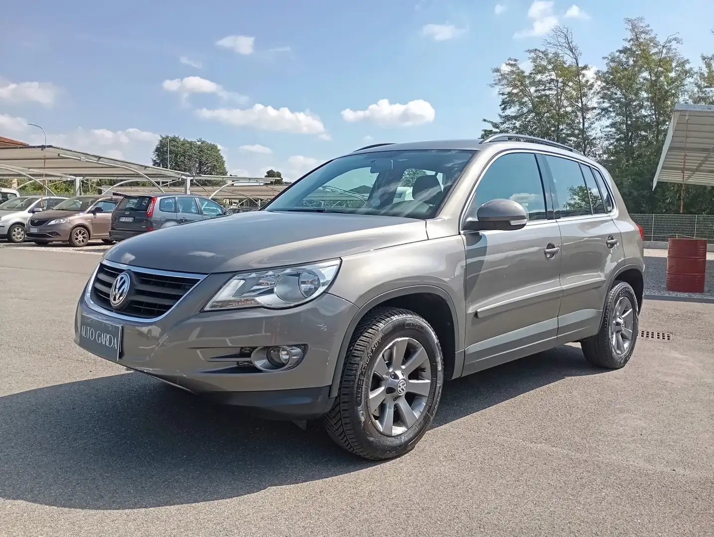 Volkswagen Tiguan 2.0 tdi Sport&Style 4motion MOTORE NUOVO Gris - 1