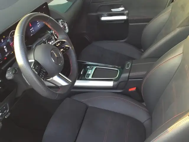 Mercedes-Benz B-Class view 6