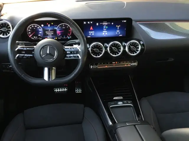 Mercedes-Benz B-Class view 8