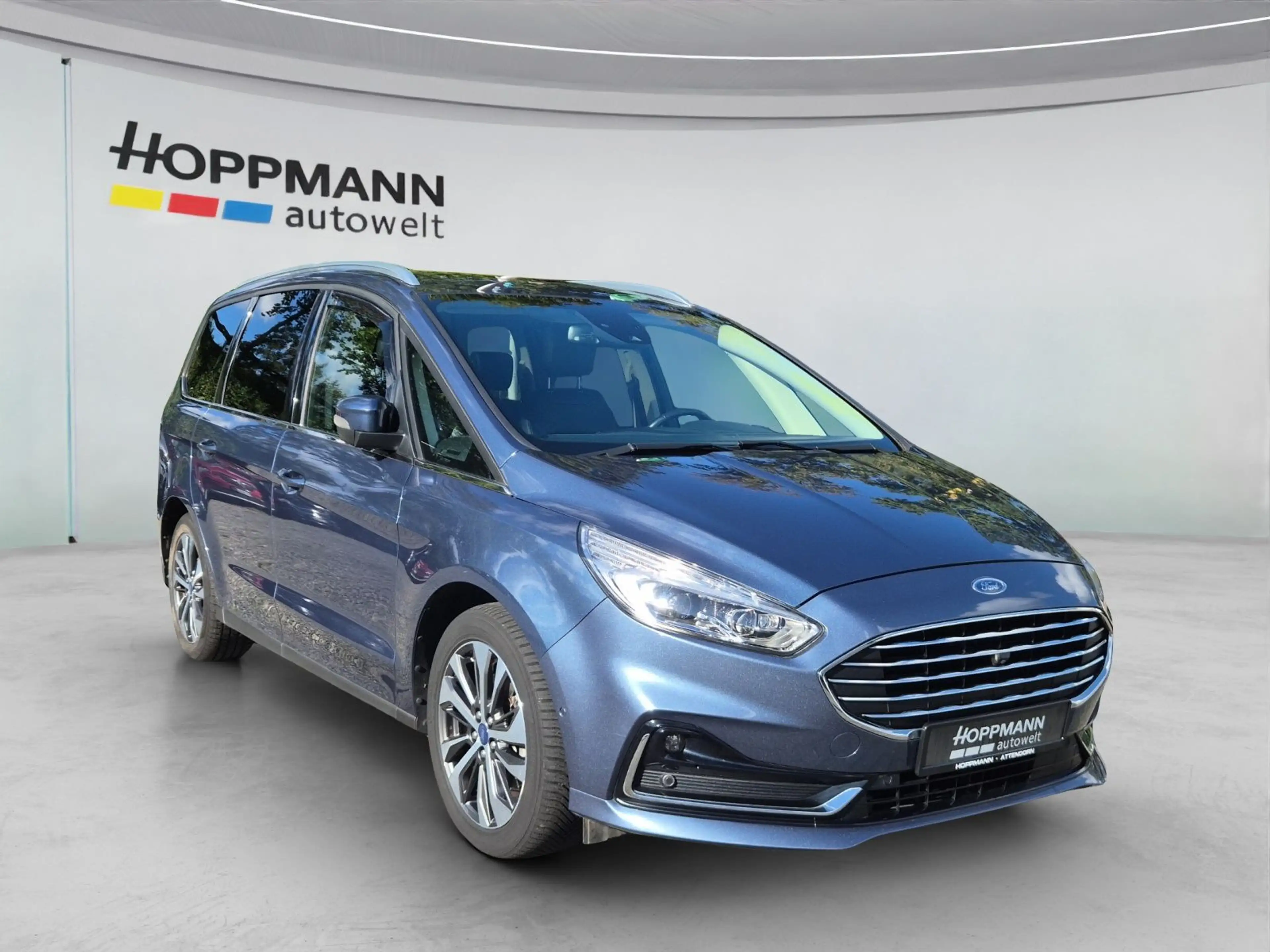Ford Galaxy Titanium*7SITZE*PANO*SITZHZG*AHK*ACC*LED* — photo 3