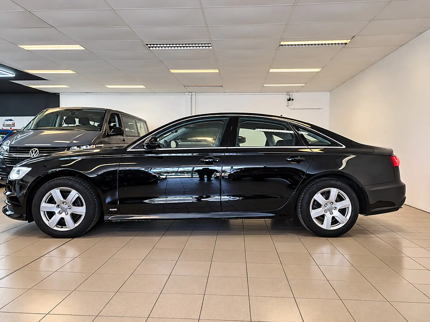 Audi A6 Limousine 2.0 TDI ultra Intense Schwarz - 2