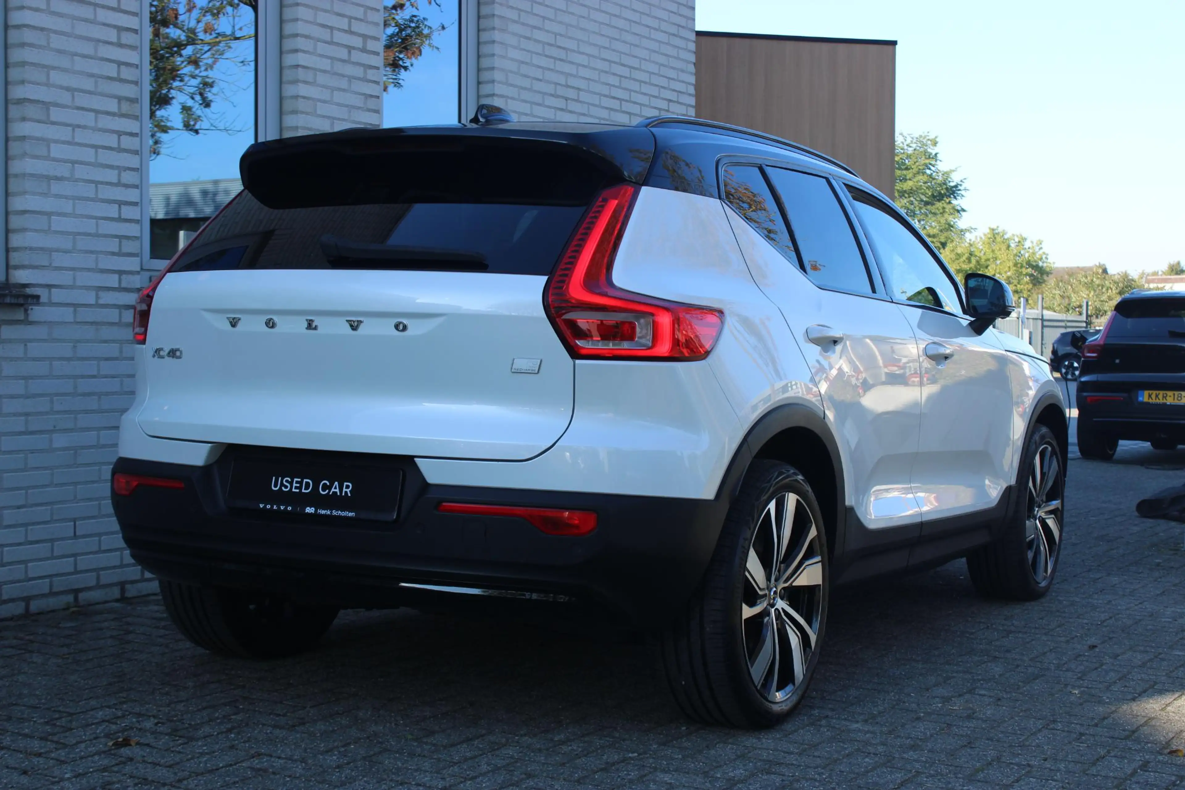 Volvo XC40 Recharge P8 AWD R-Design | Panoramadak | 20" Licht — photo 5