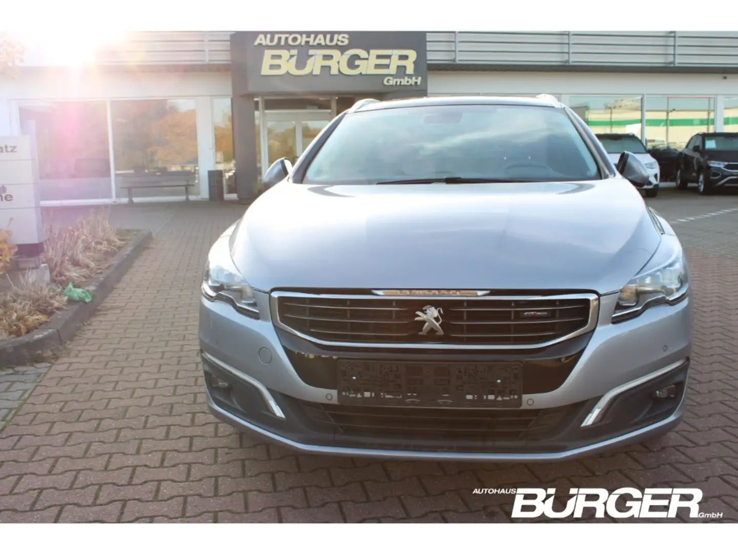 Peugeot 508 SW GT-Line HUD Panorama Navi Leder LED Apple CarPl Grau - 2