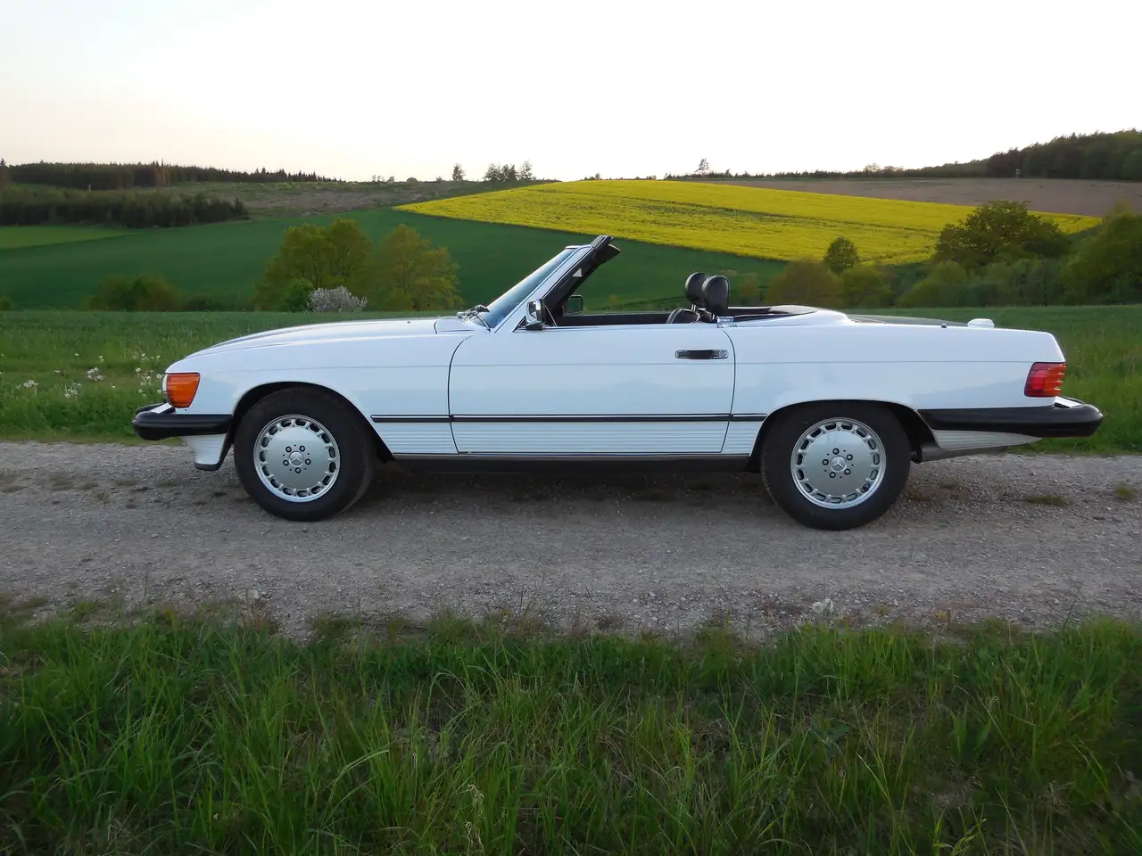 Mercedes-Benz SL 560, foto 3