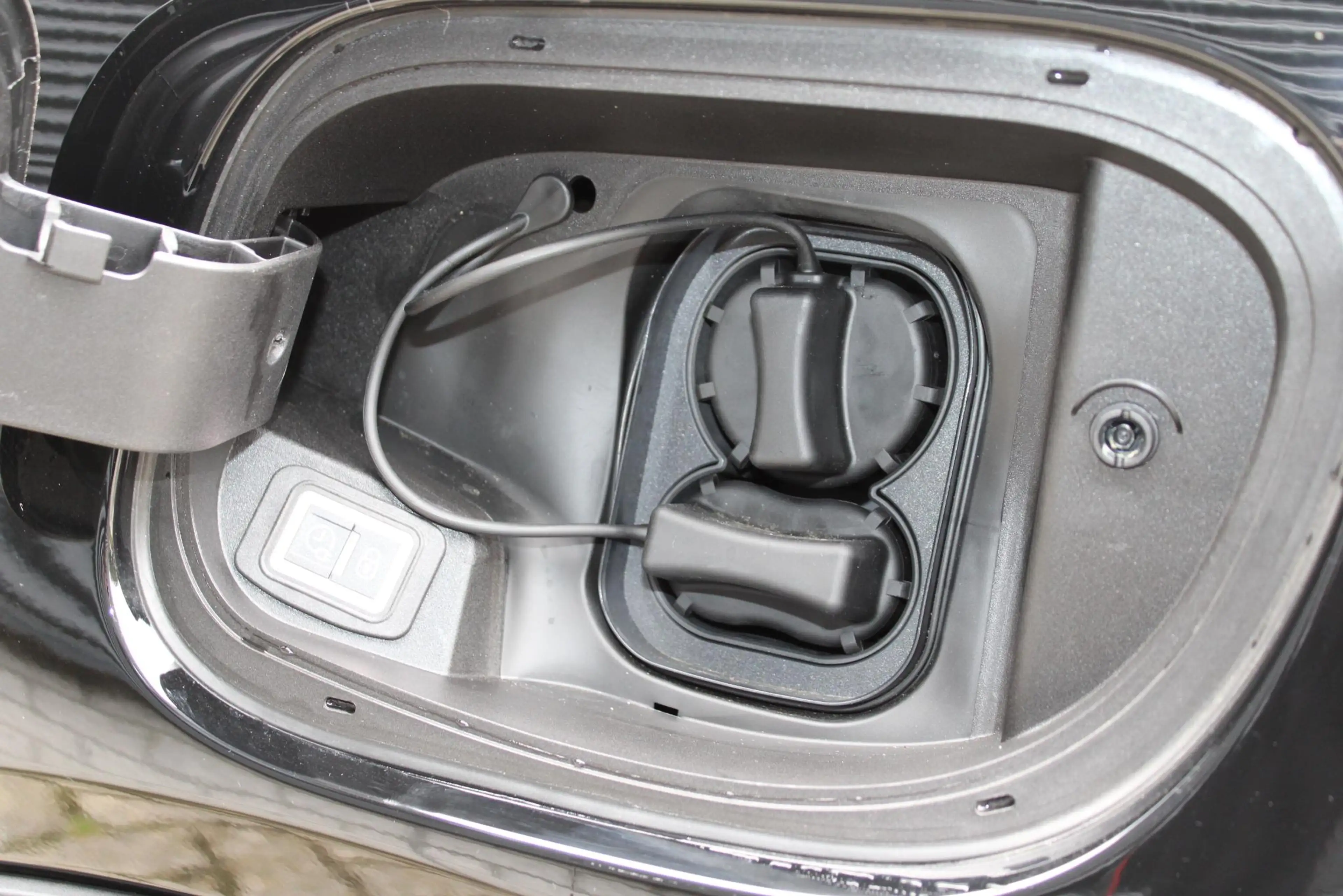 Fiat 600e La Prima 54 kWh — photo 9