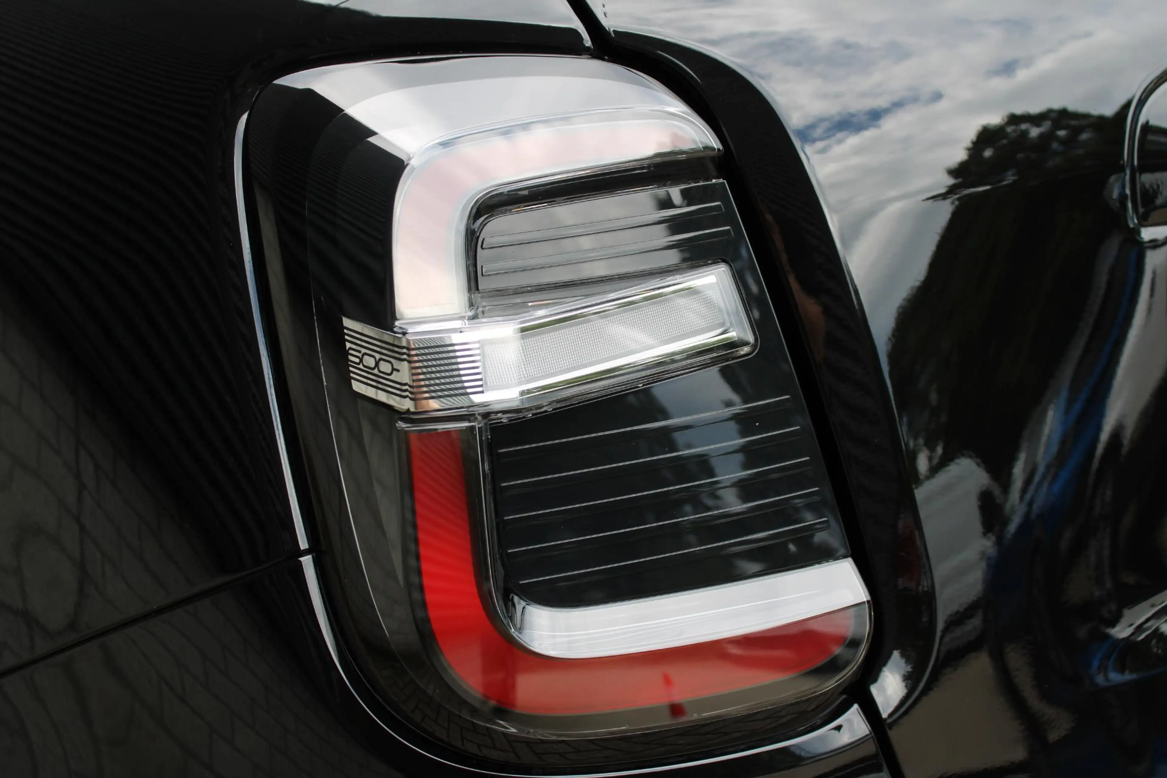 Fiat 600e La Prima 54 kWh — photo 7