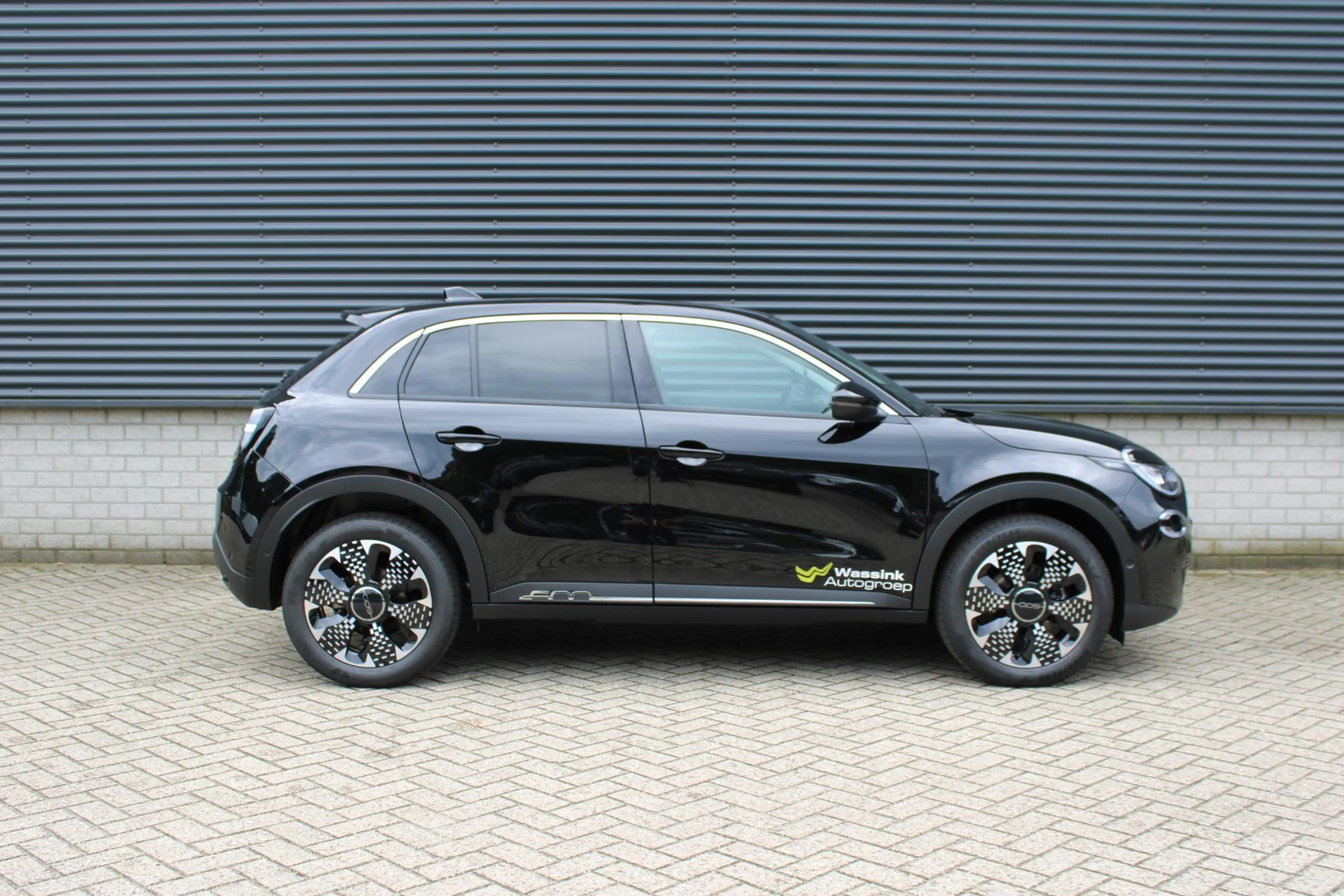 Fiat 600e La Prima 54 kWh — photo 5