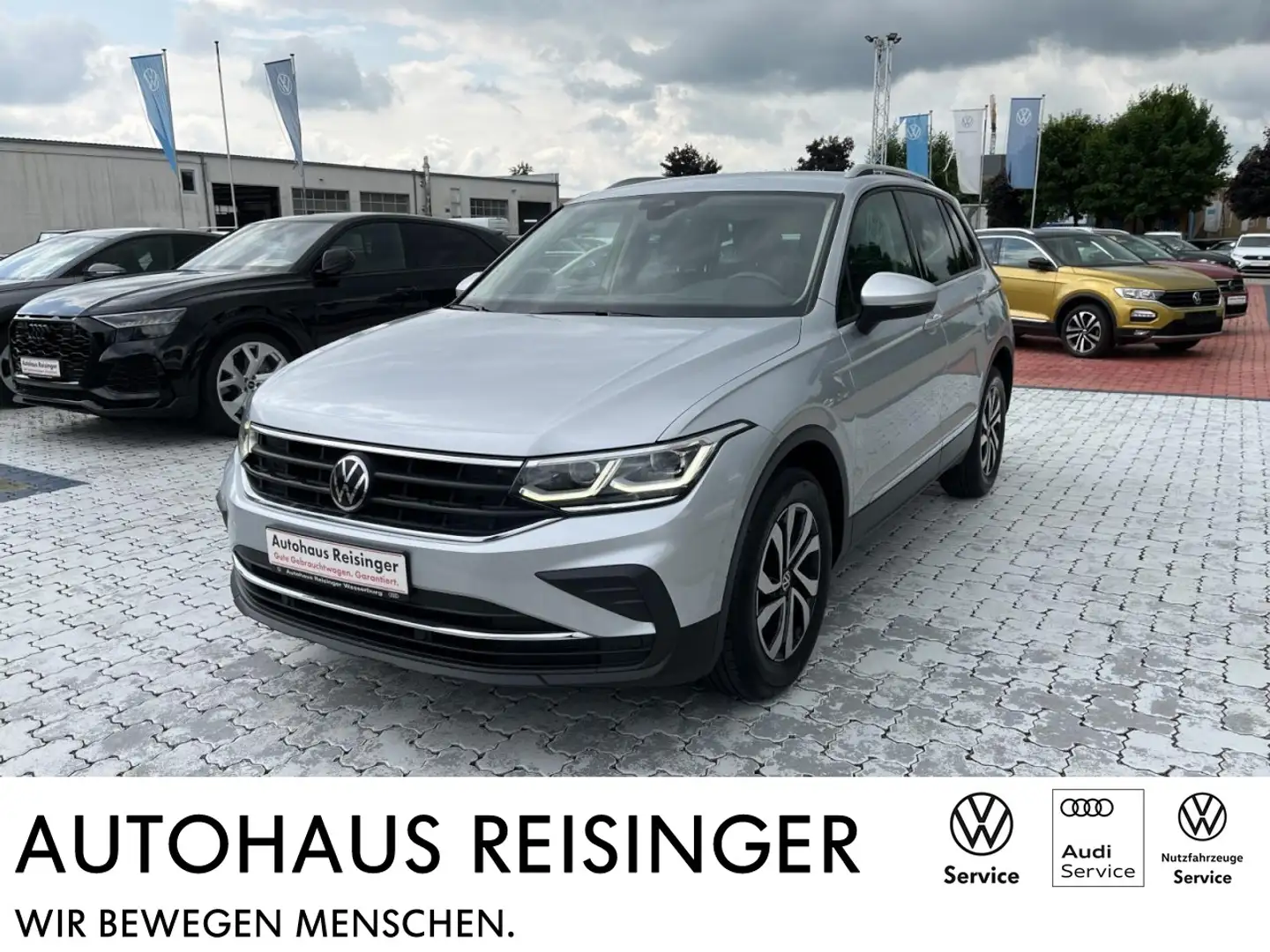 Volkswagen Tiguan 1.5 TSI Active DSG (Matr.LED,APP,NAVI,LightAssist) Silber - 1