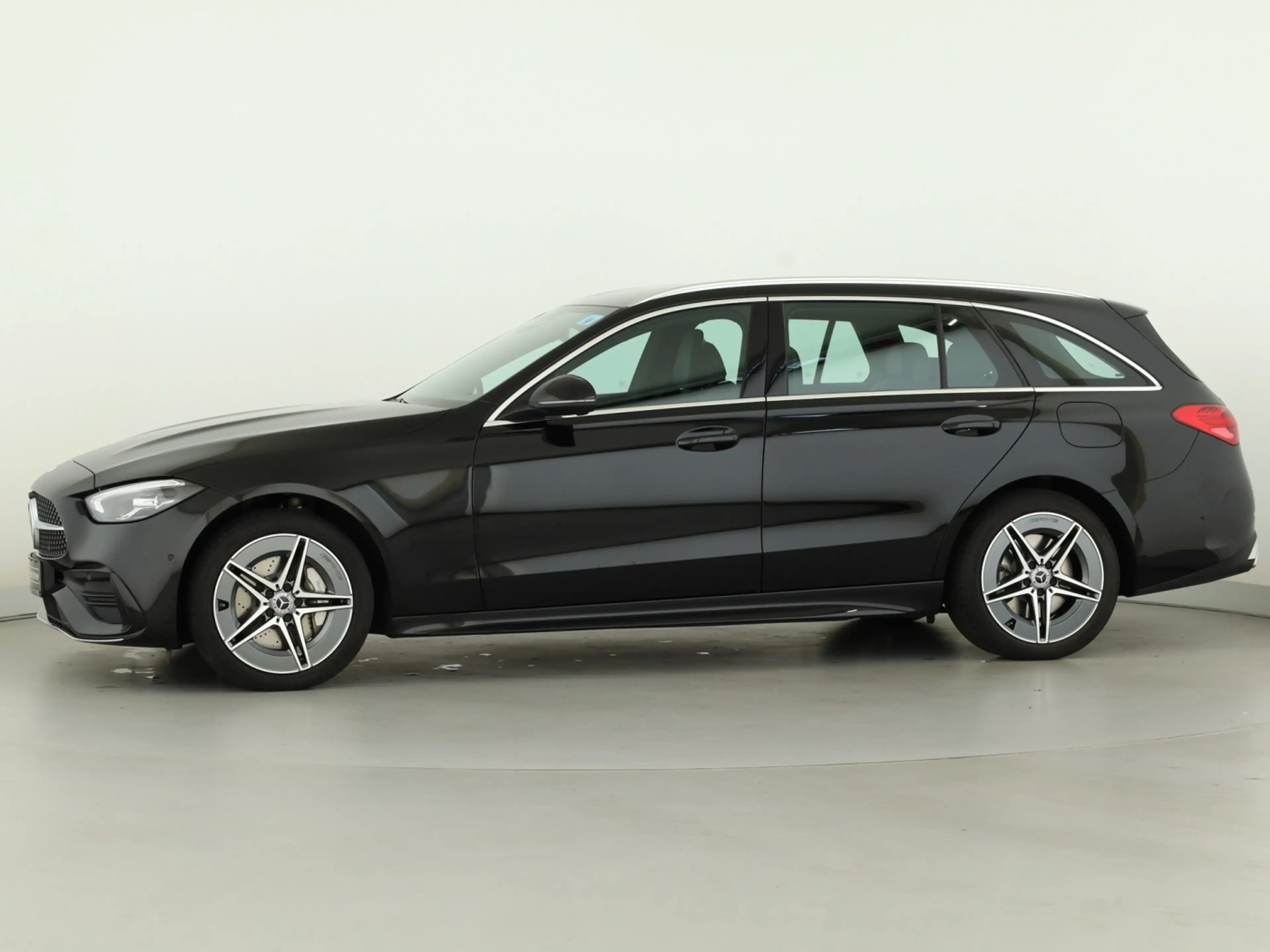 Mercedes-Benz C 300 e T *AMG-Line*Distronic*LED*Keyless*Kamera — photo 7