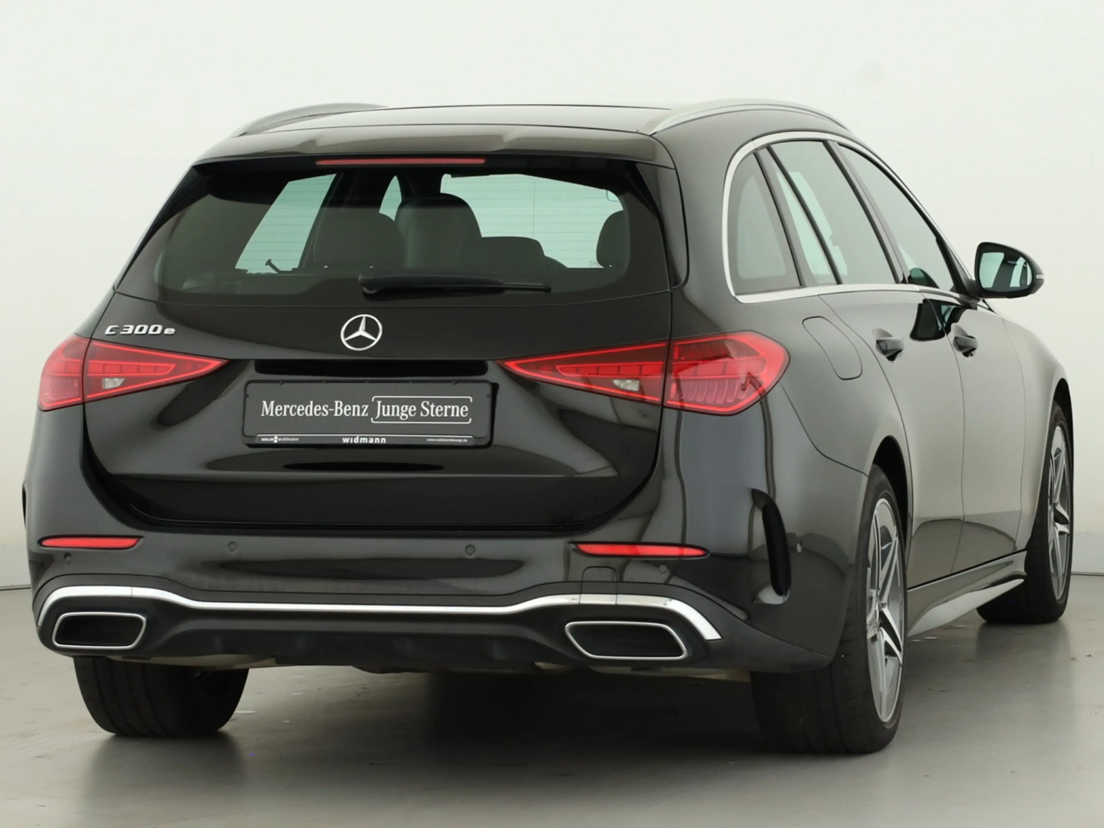 Mercedes-Benz C 300 e T *AMG-Line*Distronic*LED*Keyless*Kamera — photo 2