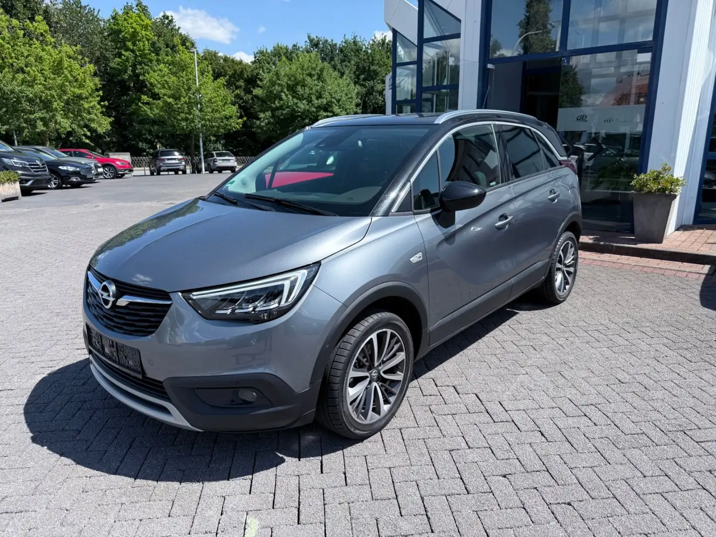 Opel Crossland X Automatik 4.0 IntelliLink PDC Grau - 1