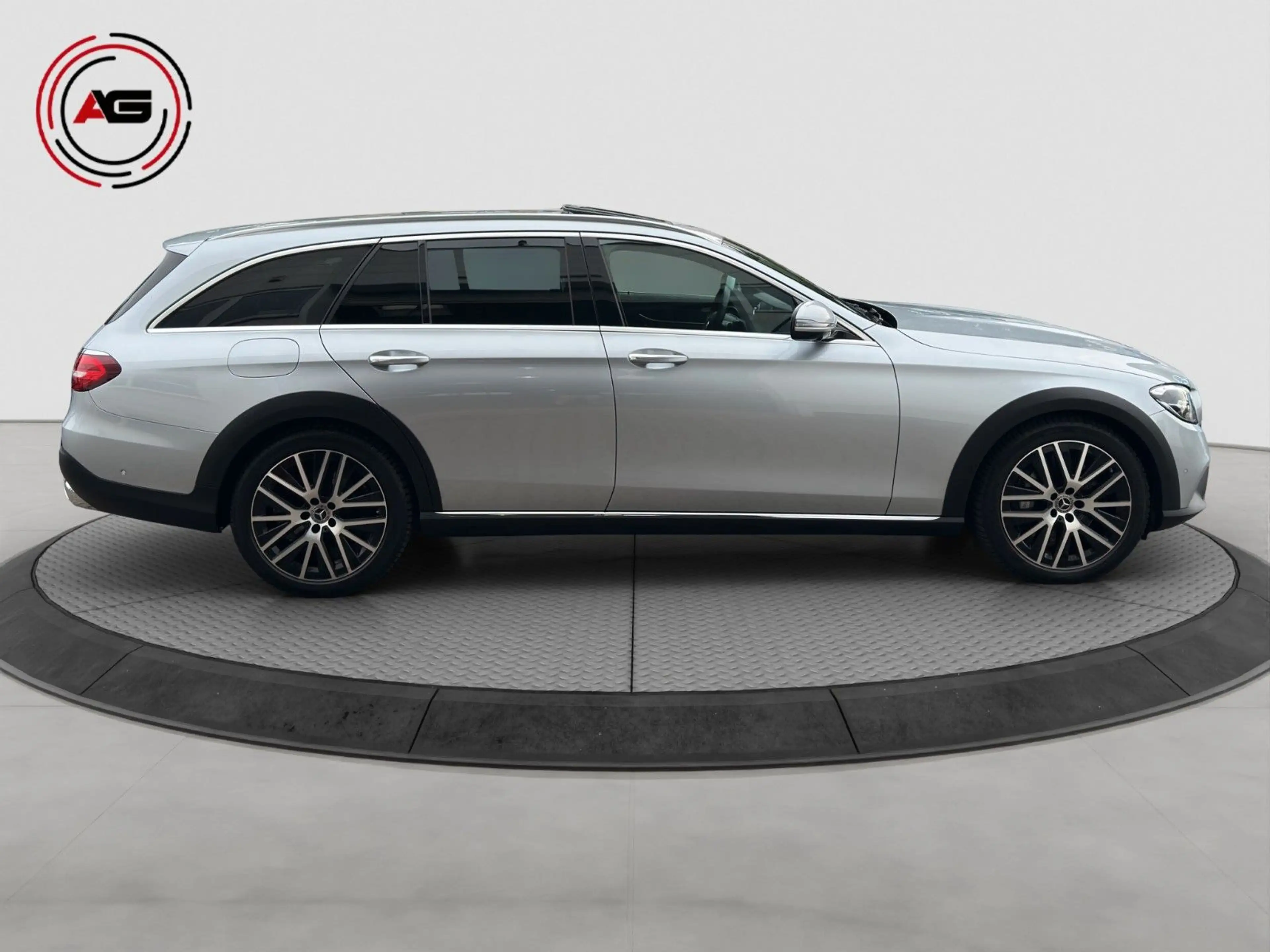 Mercedes-Benz E 400 E400dT 4M All-Terrain LED DSTR+ CARPLAY 360° AHK — photo 4