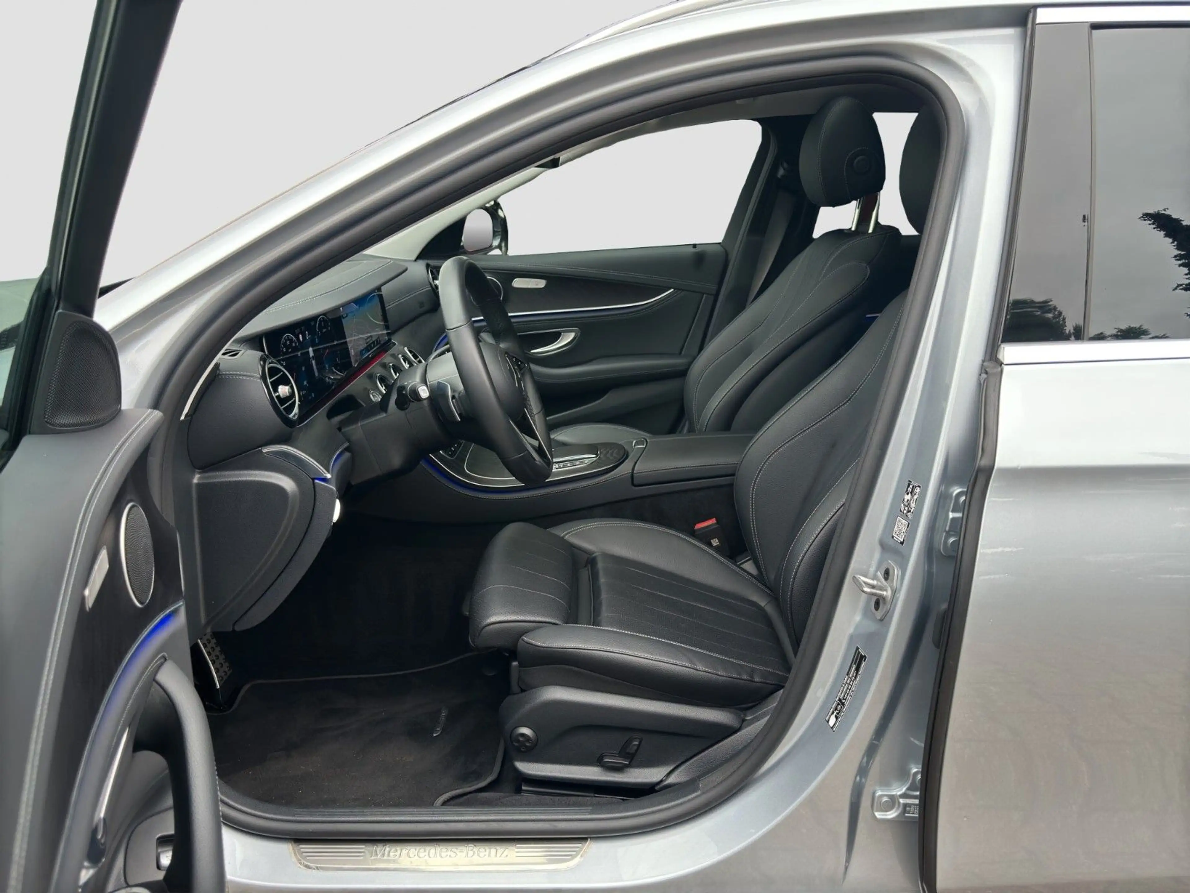 Mercedes-Benz E 400 E400dT 4M All-Terrain LED DSTR+ CARPLAY 360° AHK — photo 15